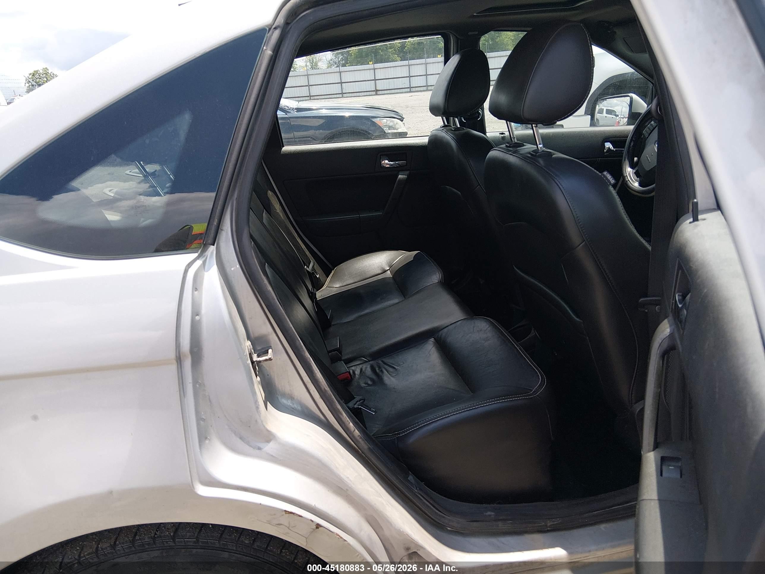 2009 Ford Focus Ses Gray vin: 1FAHP36N09W244007