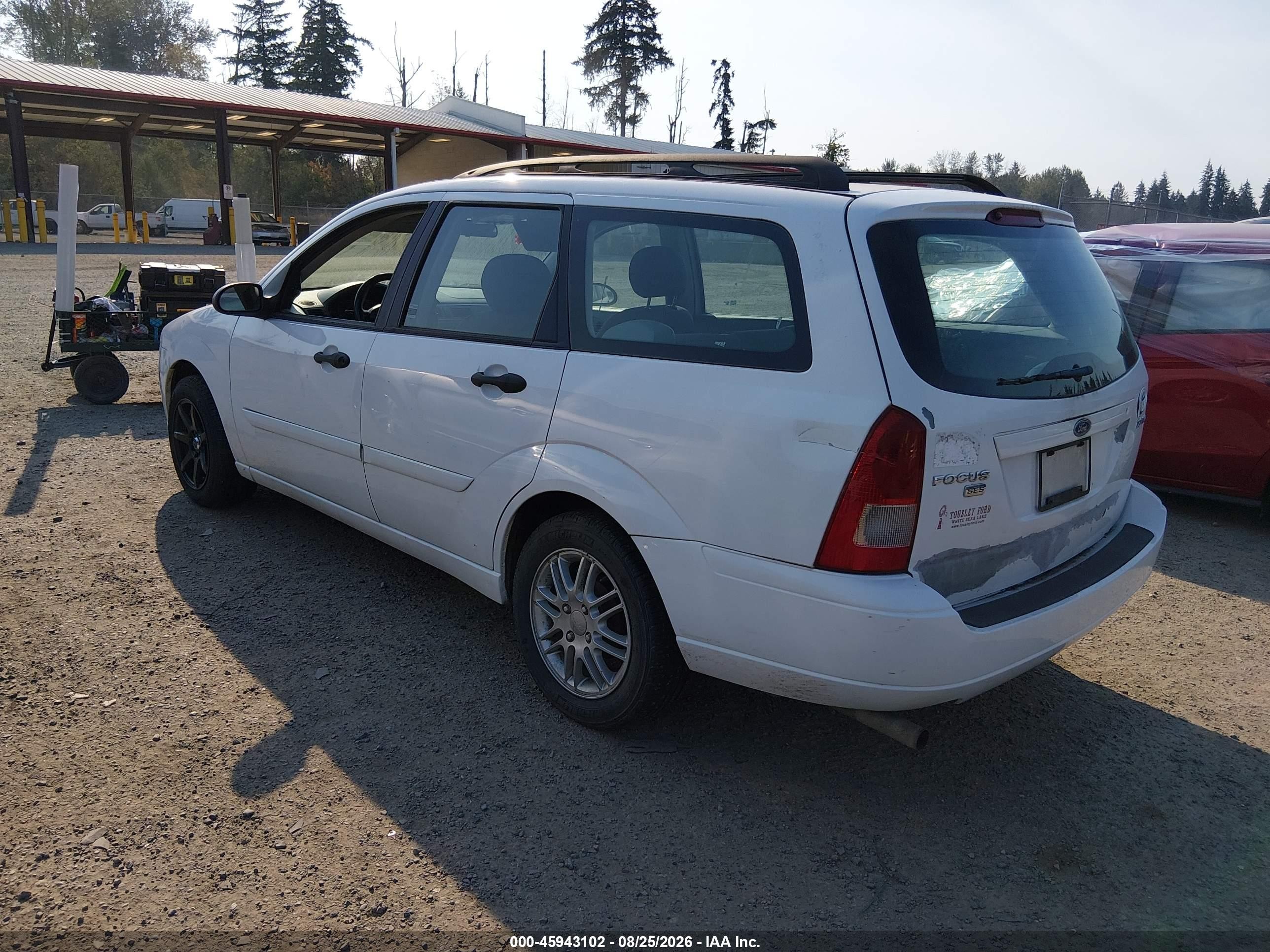 2005 Ford Focus Zxw Белый vin: 1FAHP36N15W194230