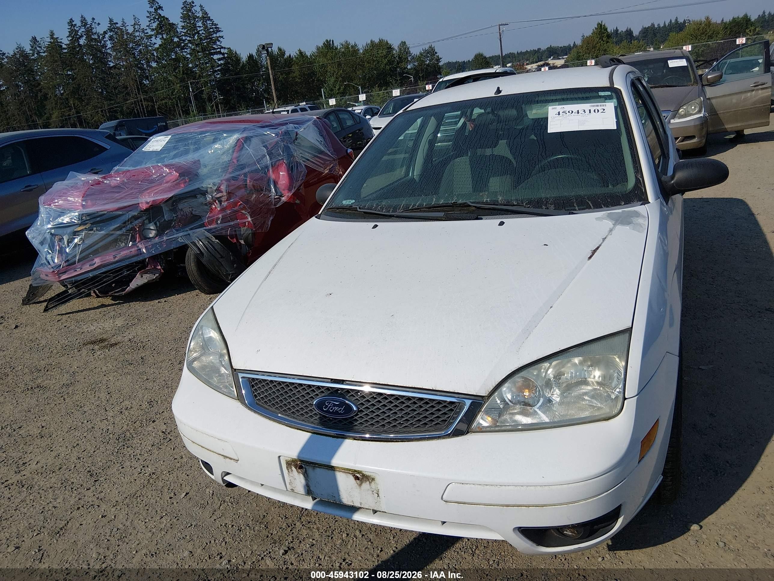 2005 Ford Focus Zxw Белый vin: 1FAHP36N15W194230