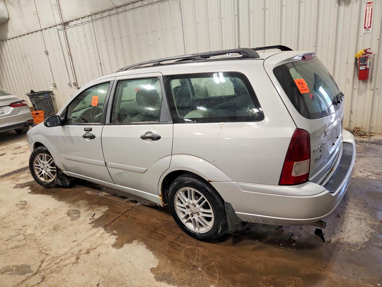2007 Ford Focus Zxw Gray vin: 1FAHP36N27W198712