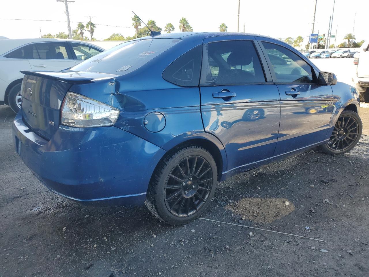 2009 Ford Focus Ses Blue vin: 1FAHP36N39W120927
