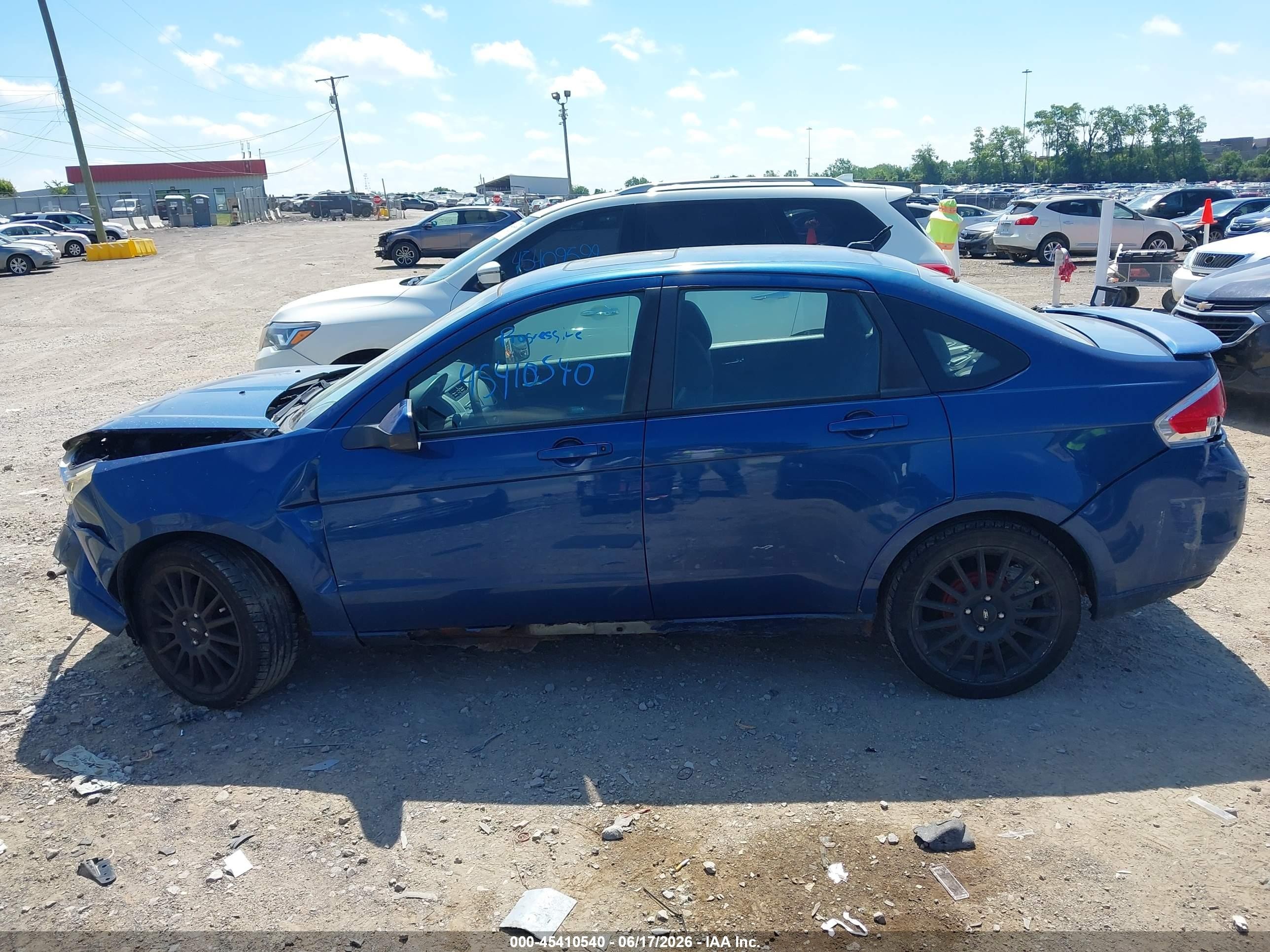 2009 Ford Focus Ses Синий vin: 1FAHP36N49W105871