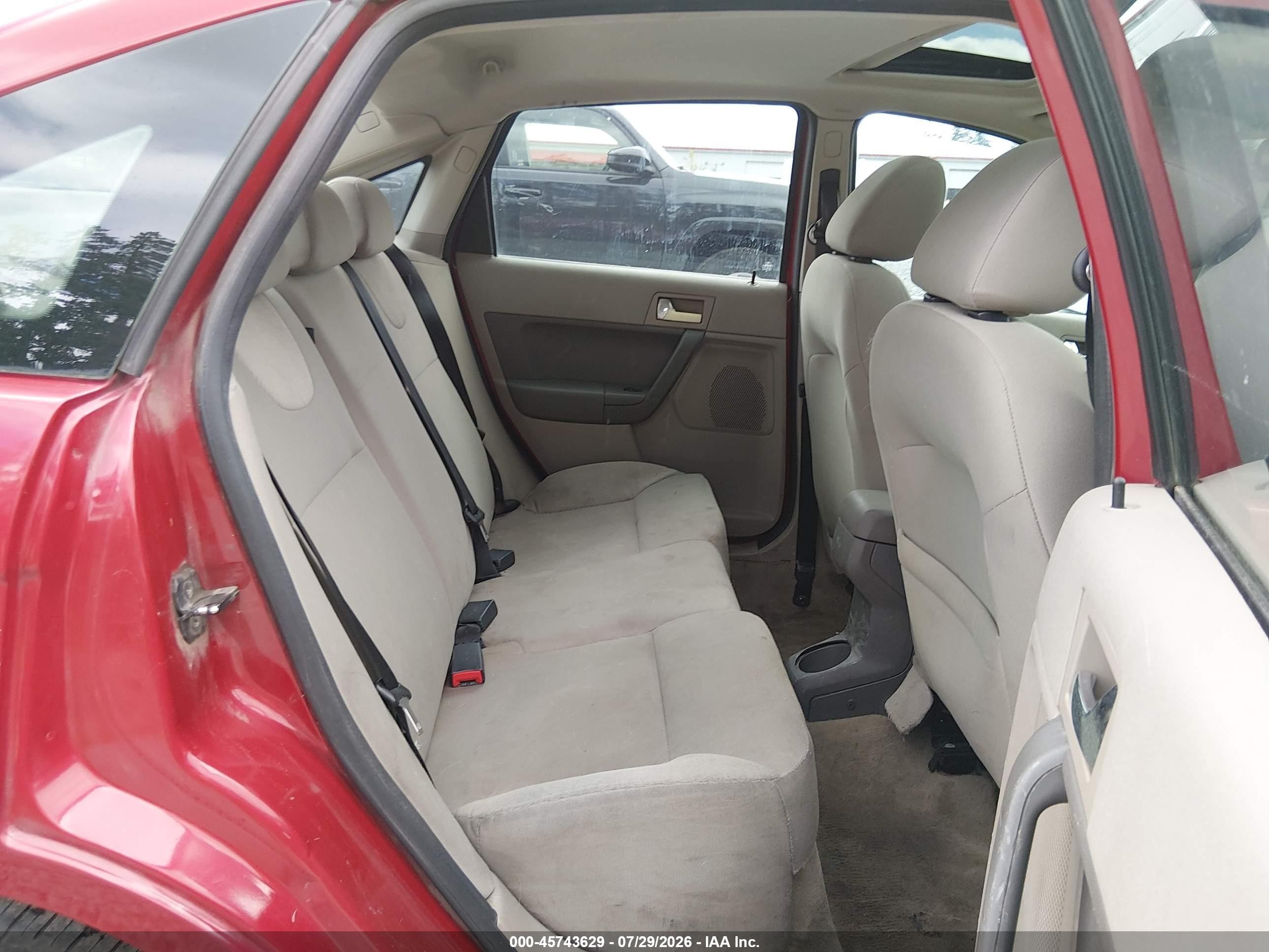 2009 Ford Focus Ses Red vin: 1FAHP36N49W179940
