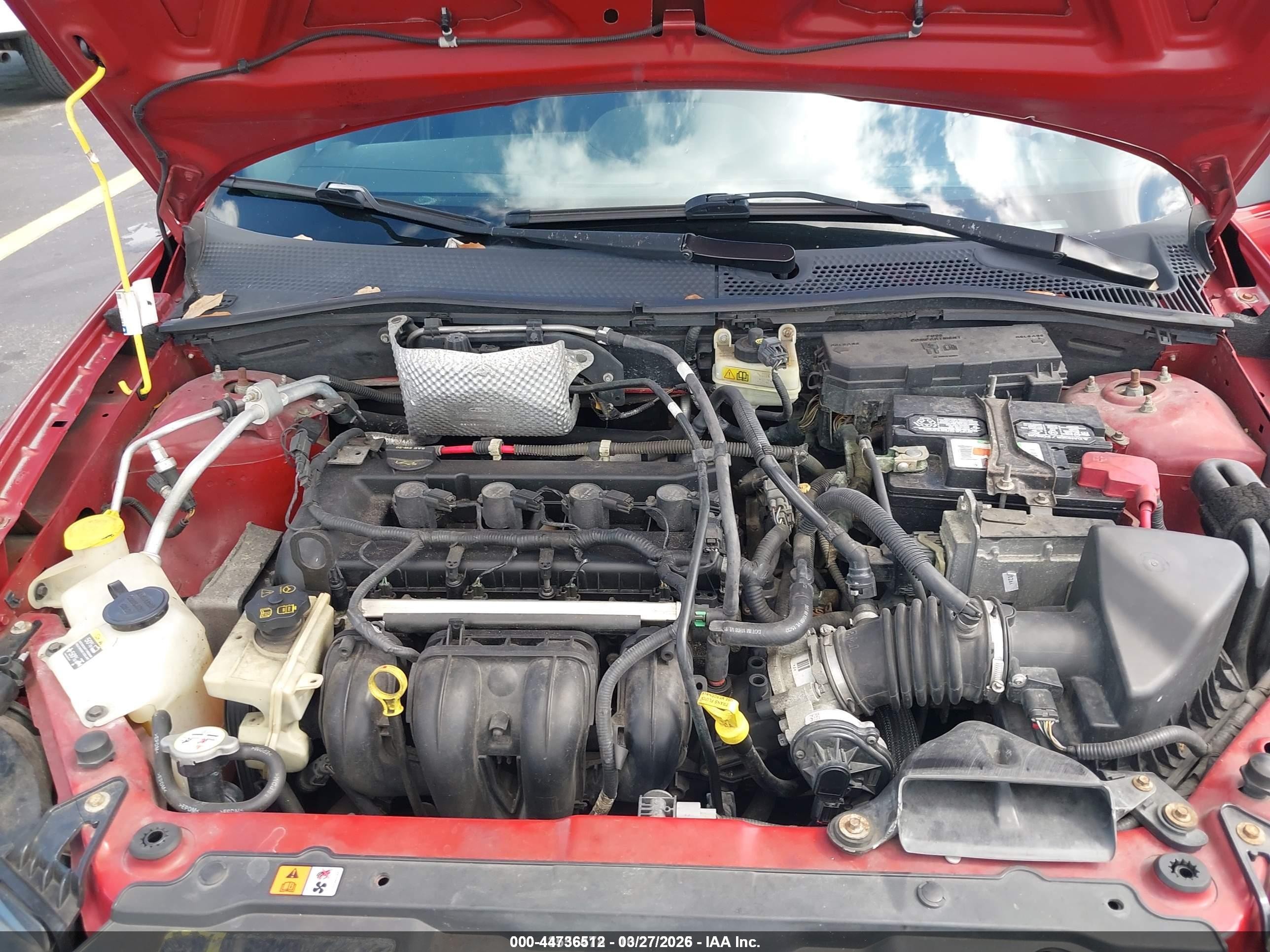 2009 Ford Focus Ses Red vin: 1FAHP36N49W270237