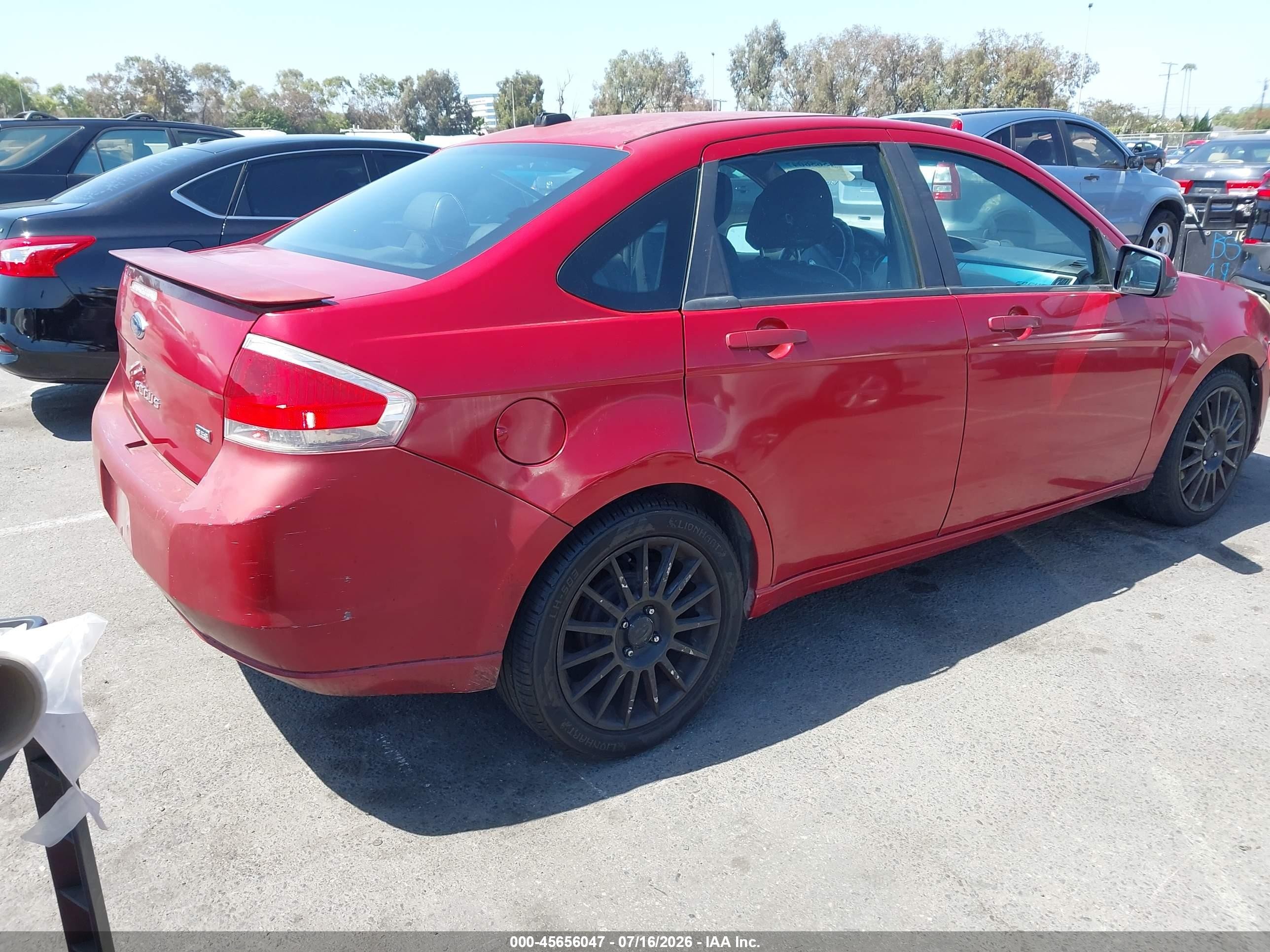 2009 Ford Focus Ses Красный vin: 1FAHP36N69W106973
