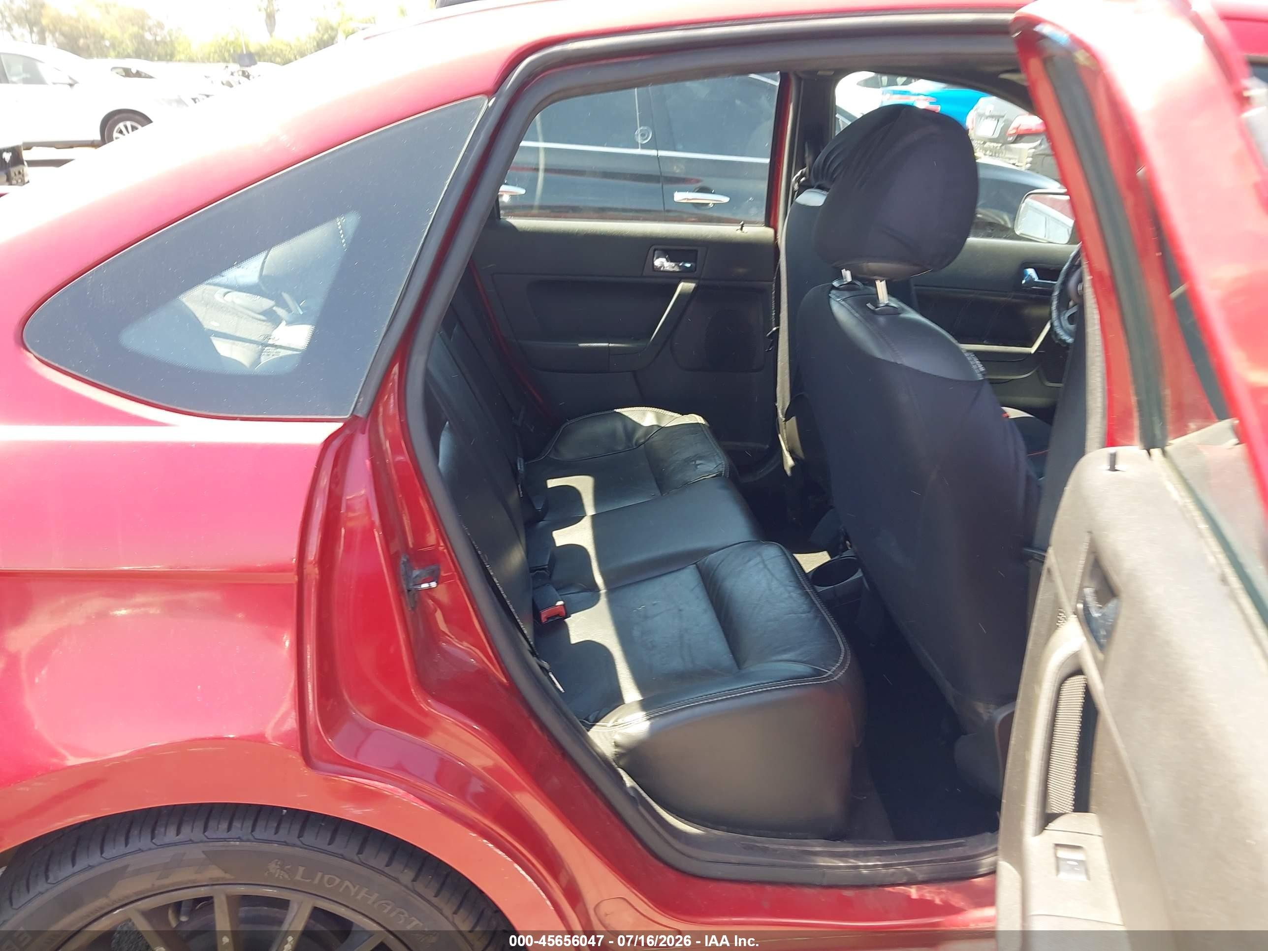 2009 Ford Focus Ses Красный vin: 1FAHP36N69W106973