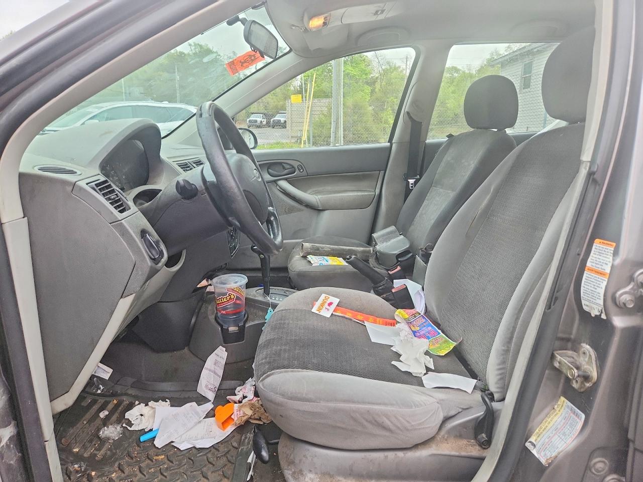 2005 Ford Focus Zxw Gray vin: 1FAHP36N75W181997