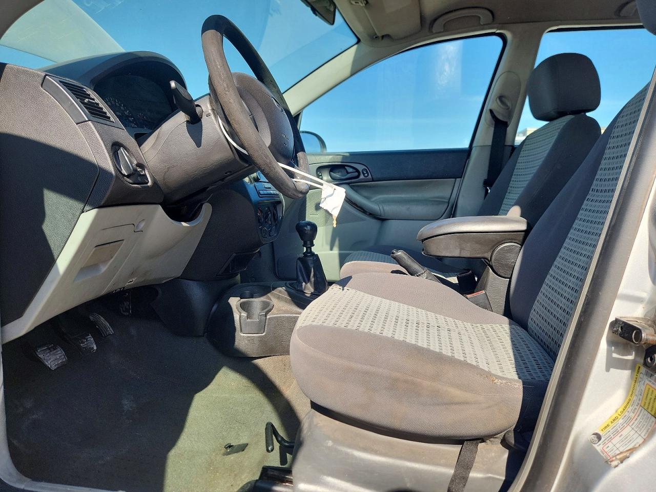 2007 Ford Focus Zxw Silver vin: 1FAHP36N77W175359