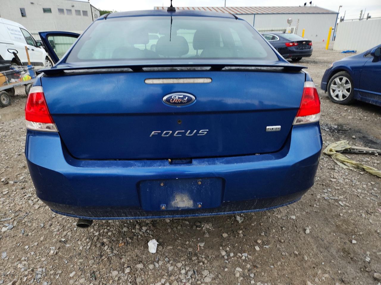 2009 Ford Focus Ses Blue vin: 1FAHP36N79W218133