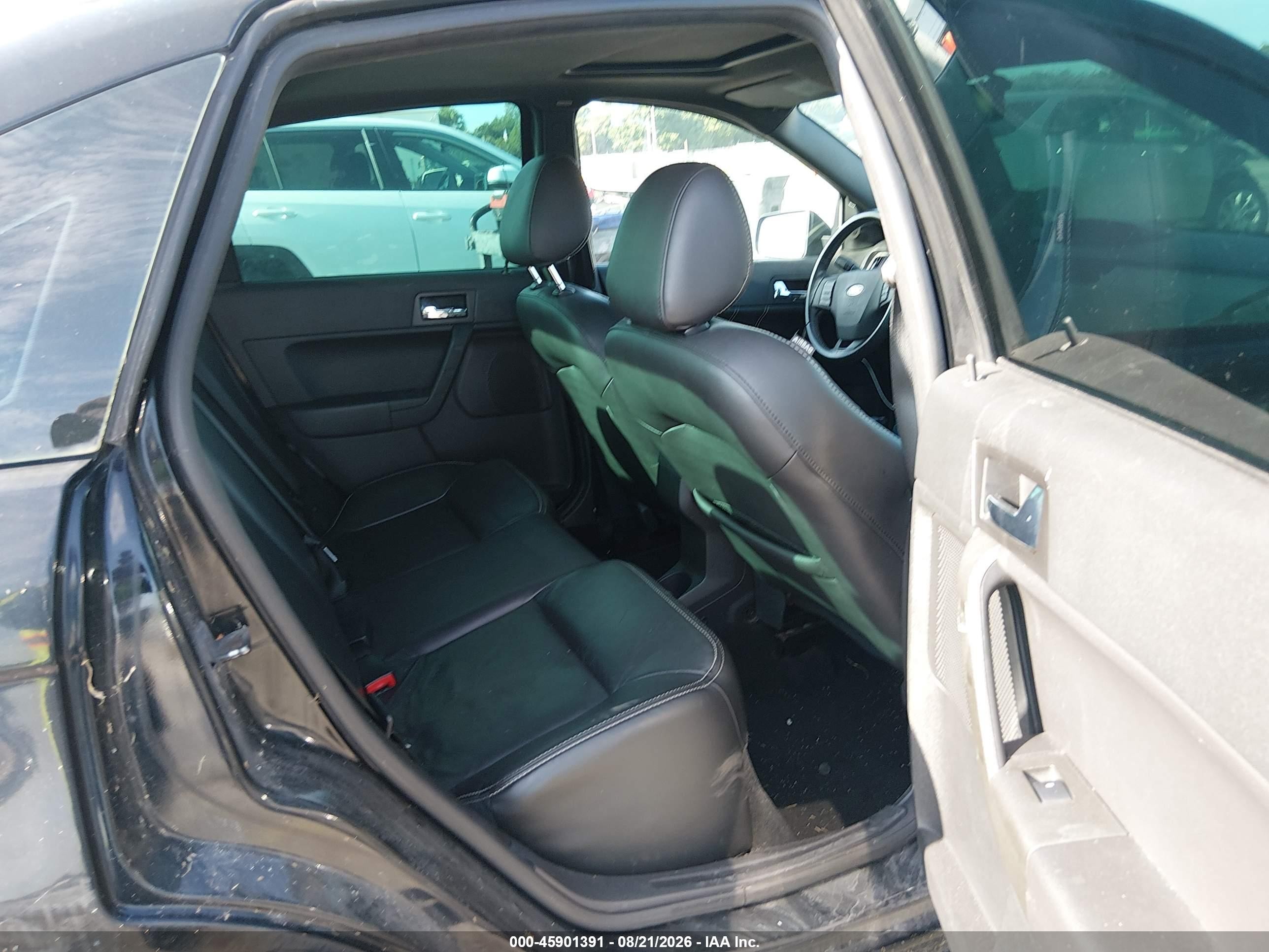 2009 Ford Focus Ses Black vin: 1FAHP36N89W107722