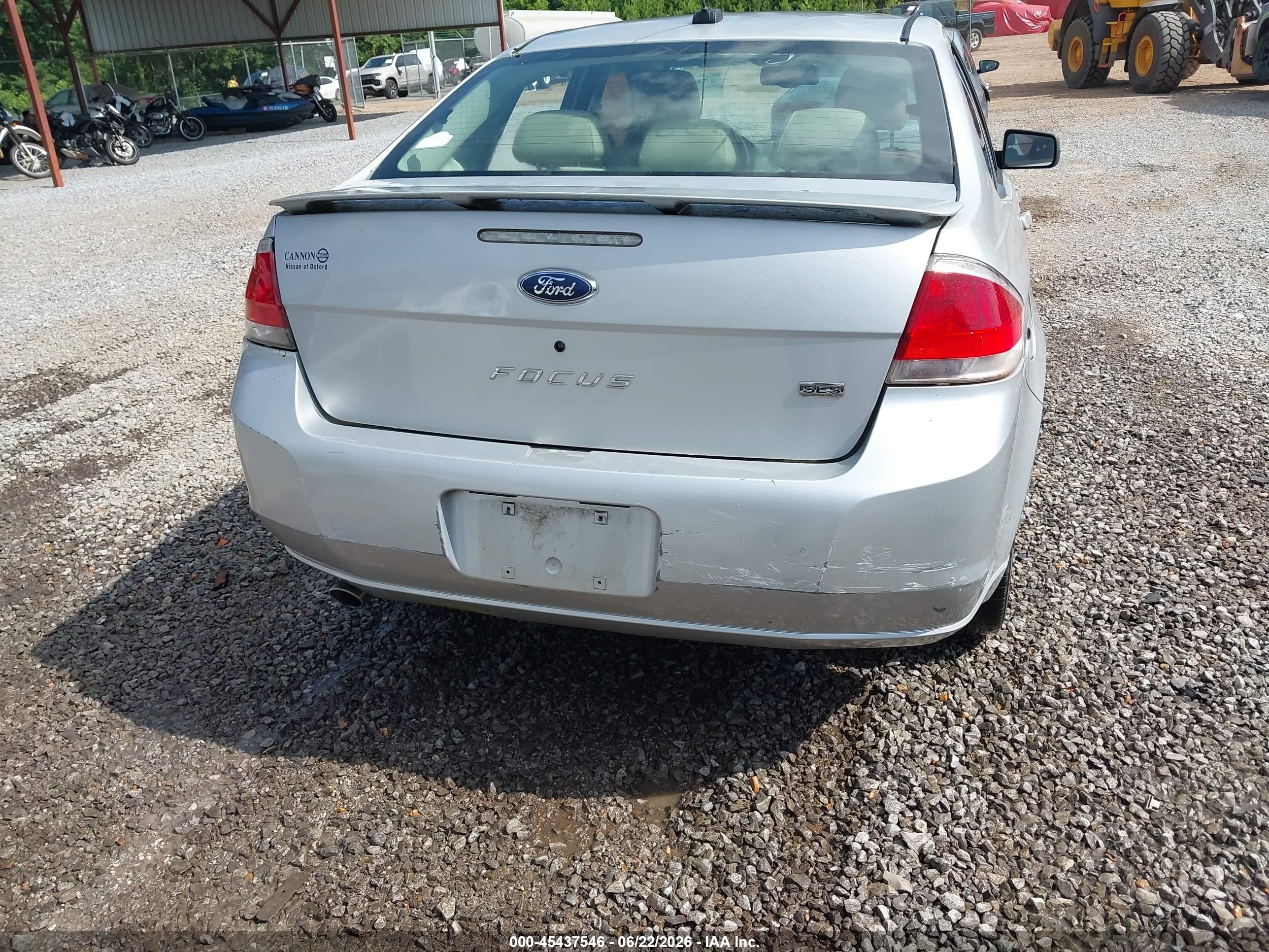 2009 Ford Focus Ses Silver vin: 1FAHP36N89W218884
