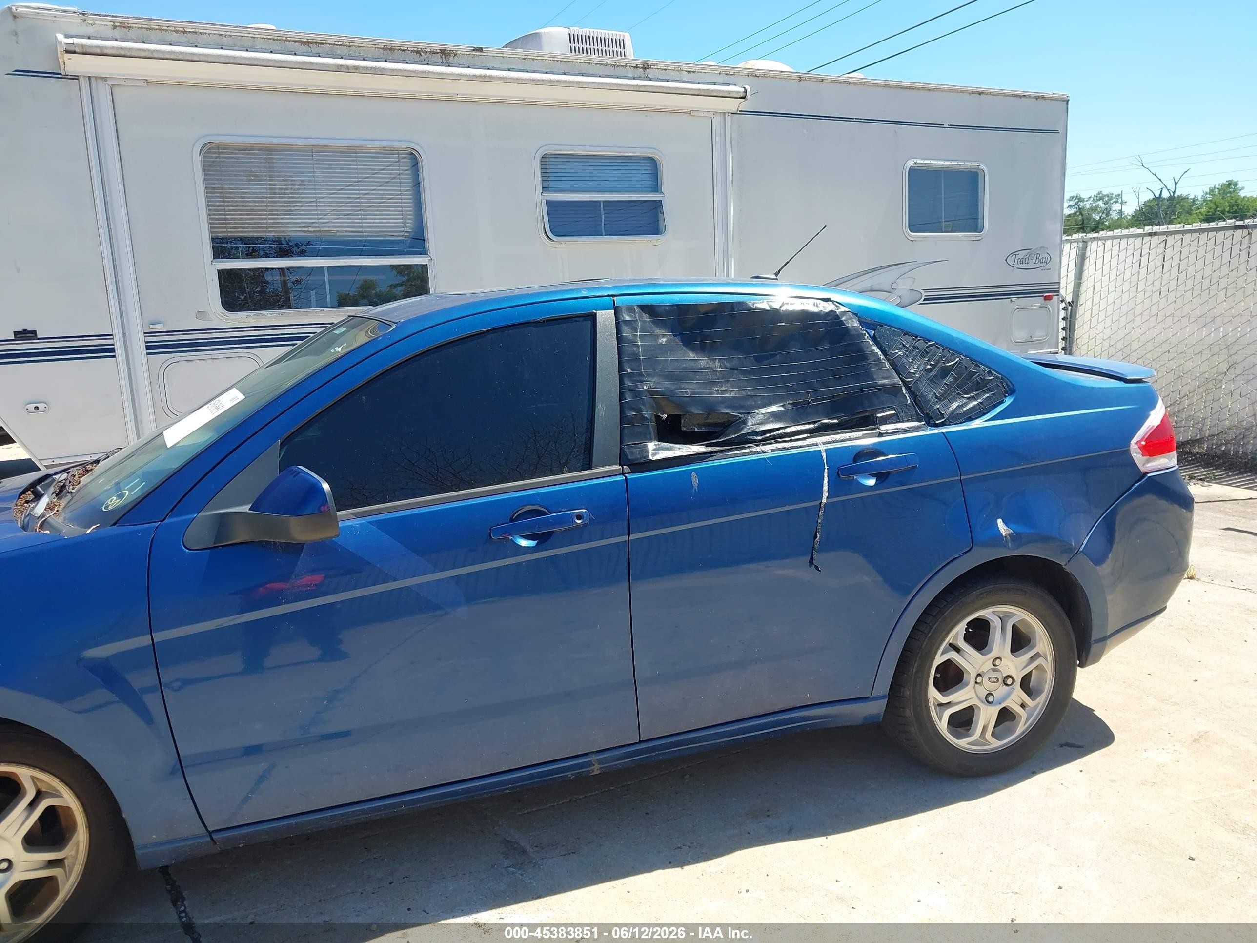 2009 Ford Focus Ses Blue vin: 1FAHP36N89W219100