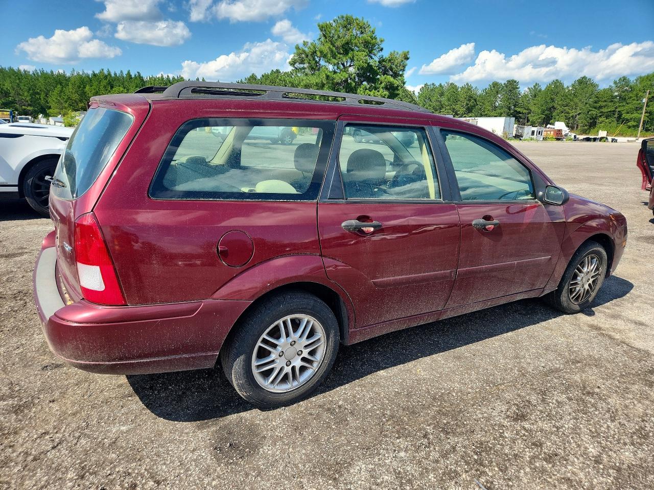 2006 Ford Focus Burgundy vin: 1FAHP36NX6W122671