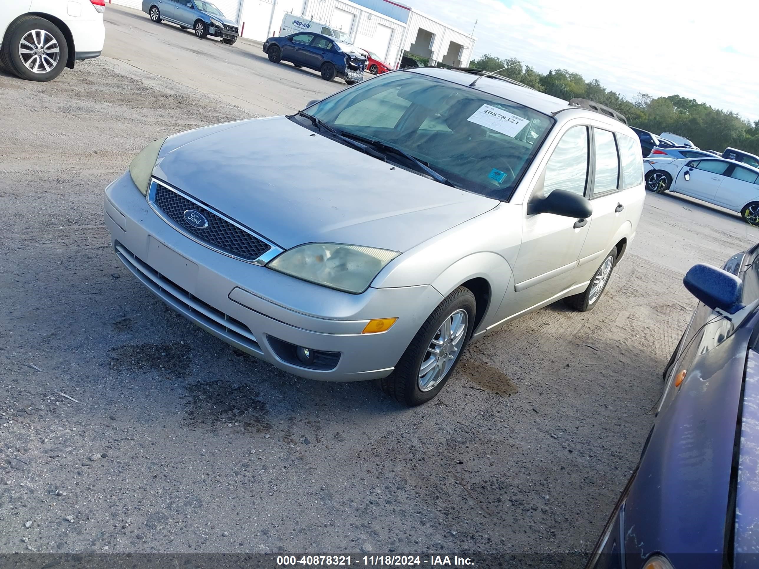 2006 Ford Focus Zxw Silver vin: 1FAHP36NX6W225735