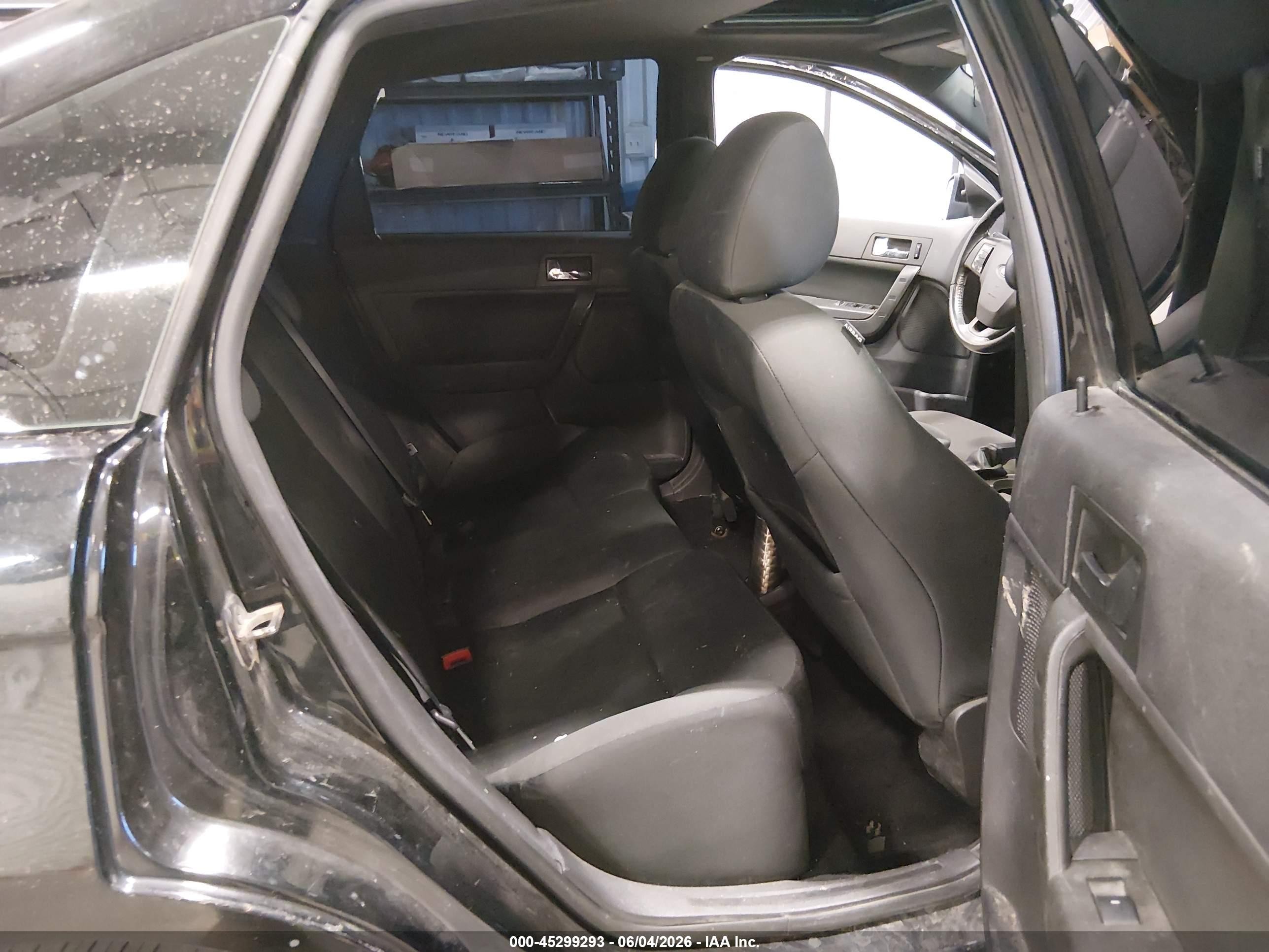 2009 Ford Focus Ses Black vin: 1FAHP36NX9W106667