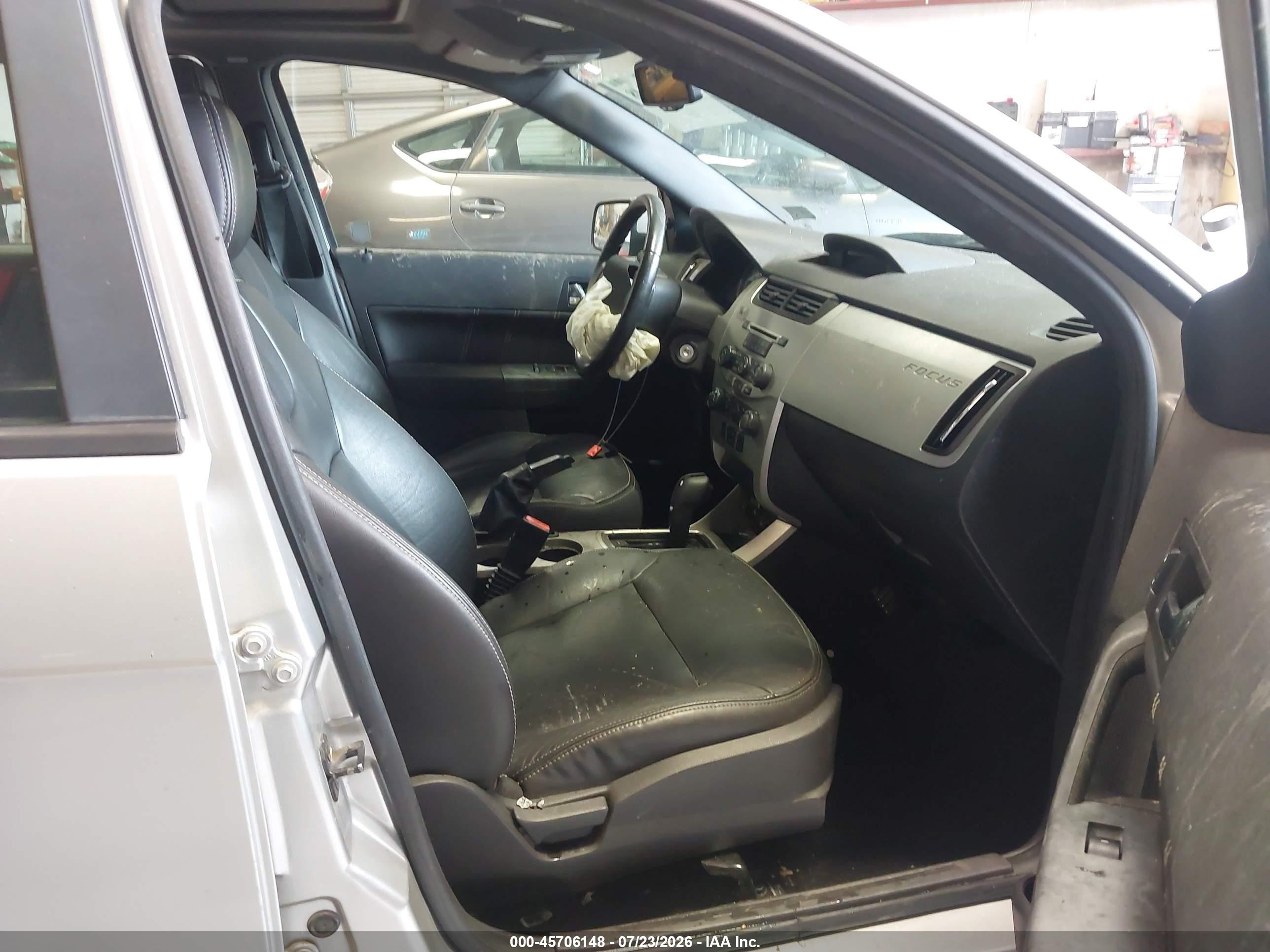 2009 Ford Focus Ses Gray vin: 1FAHP36NX9W219230