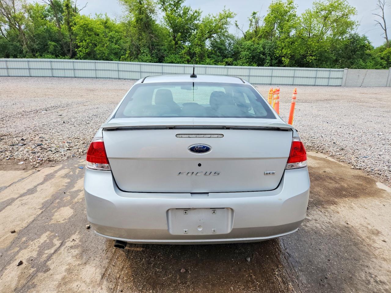 2009 Ford Focus Ses Silver vin: 1FAHP36NX9W260148