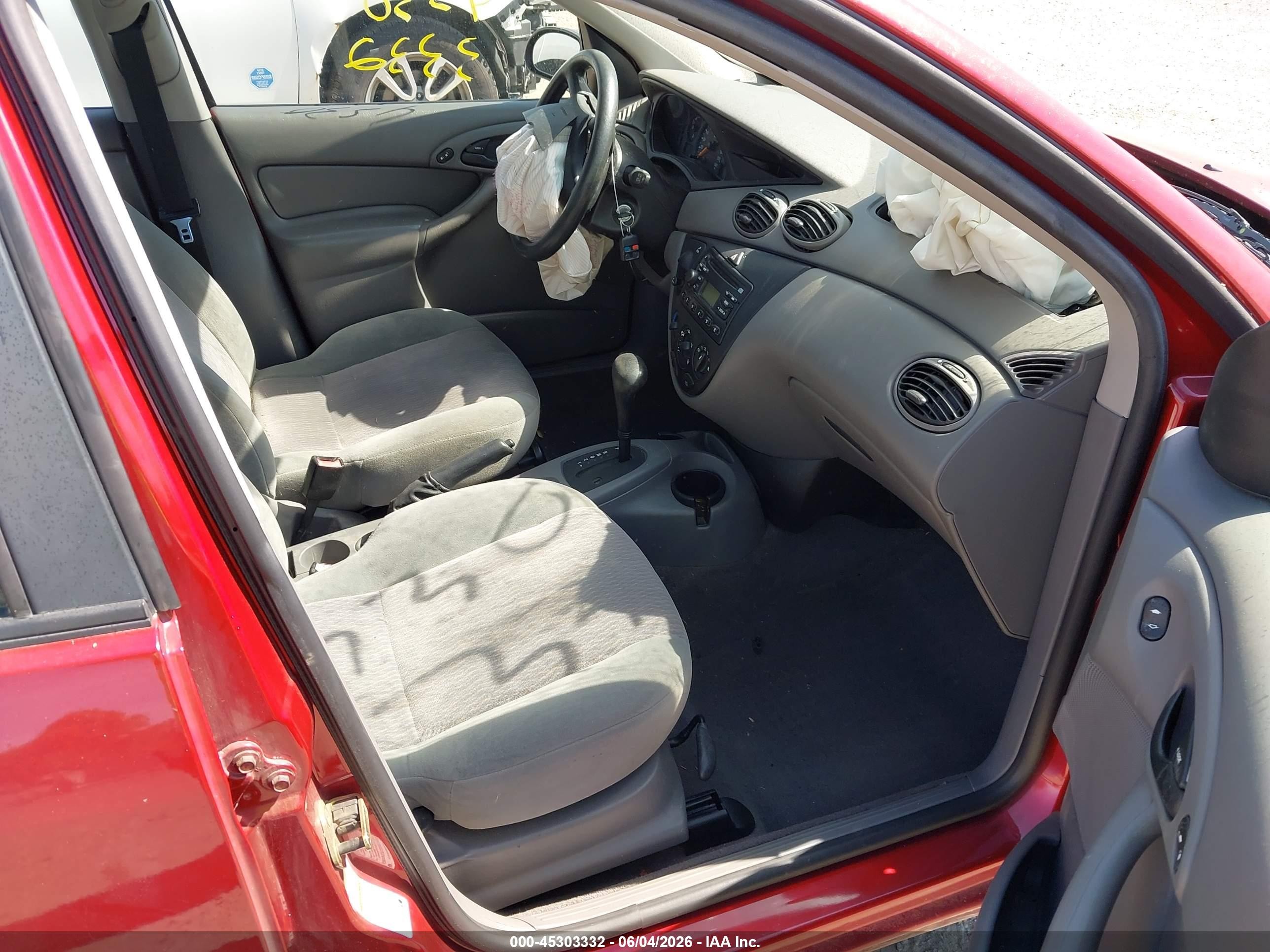 2000 Ford Focus Se Red vin: 1FAHP36P6YW345732