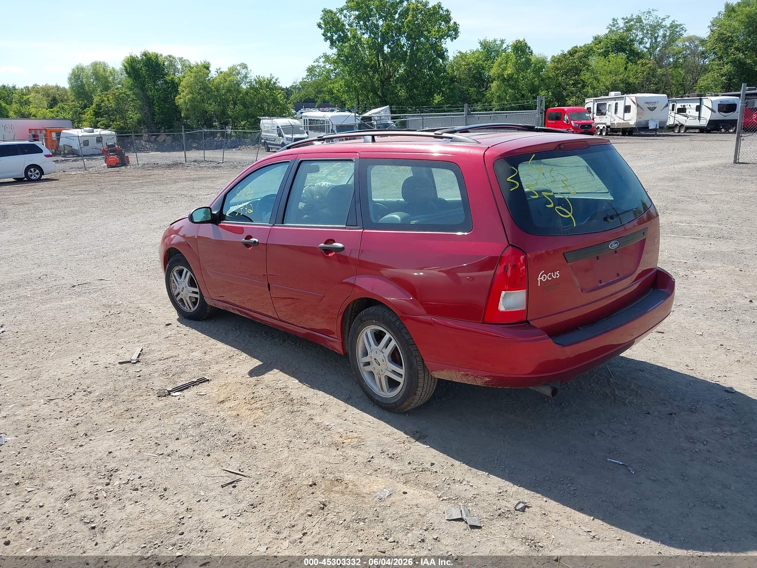 2000 Ford Focus Se Red vin: 1FAHP36P6YW345732