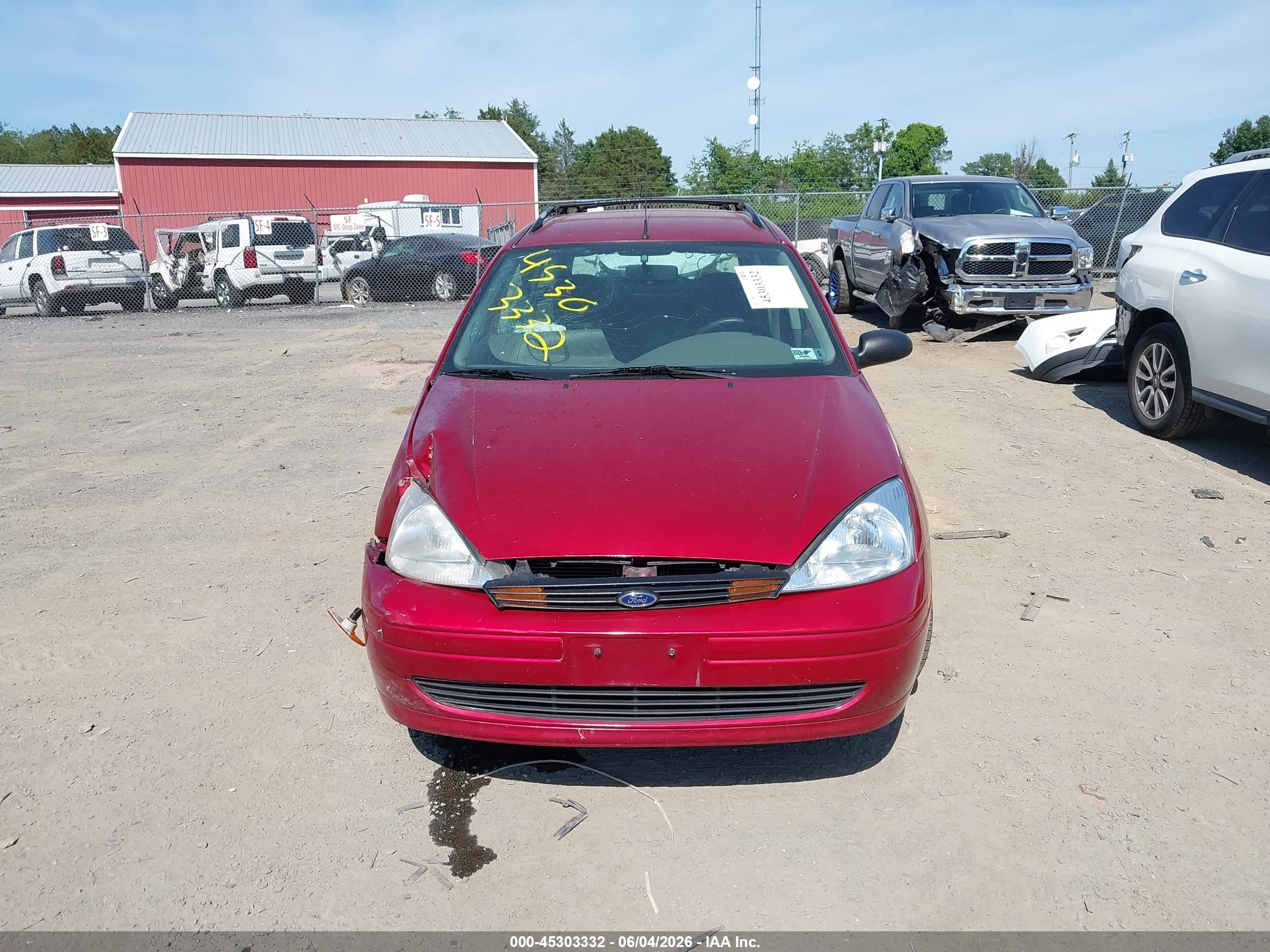 2000 Ford Focus Se Red vin: 1FAHP36P6YW345732