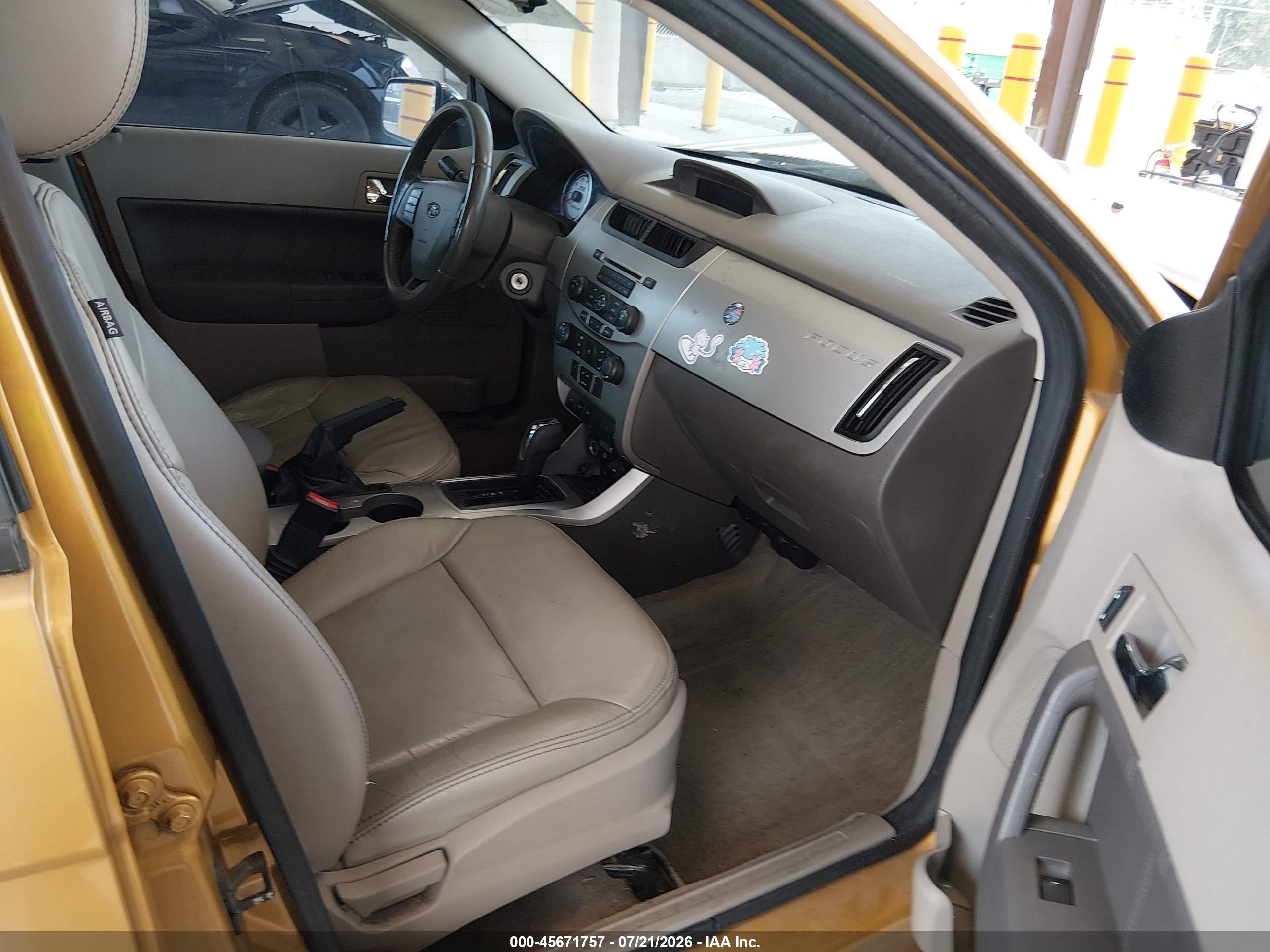 2009 Ford Focus Sel Золотой vin: 1FAHP37N19W168408