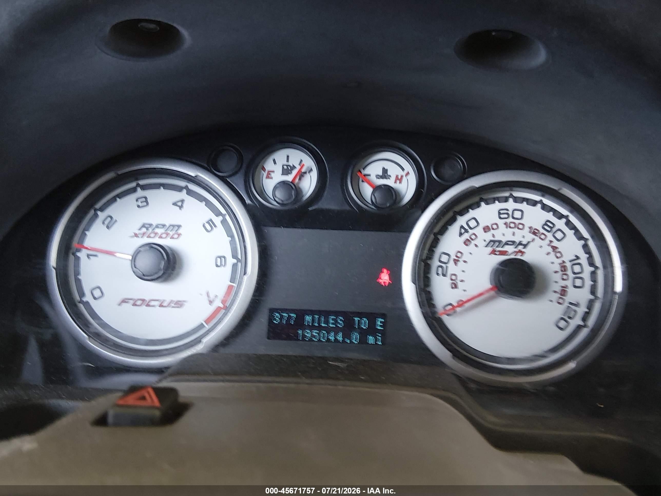 2009 Ford Focus Sel Золотой vin: 1FAHP37N19W168408