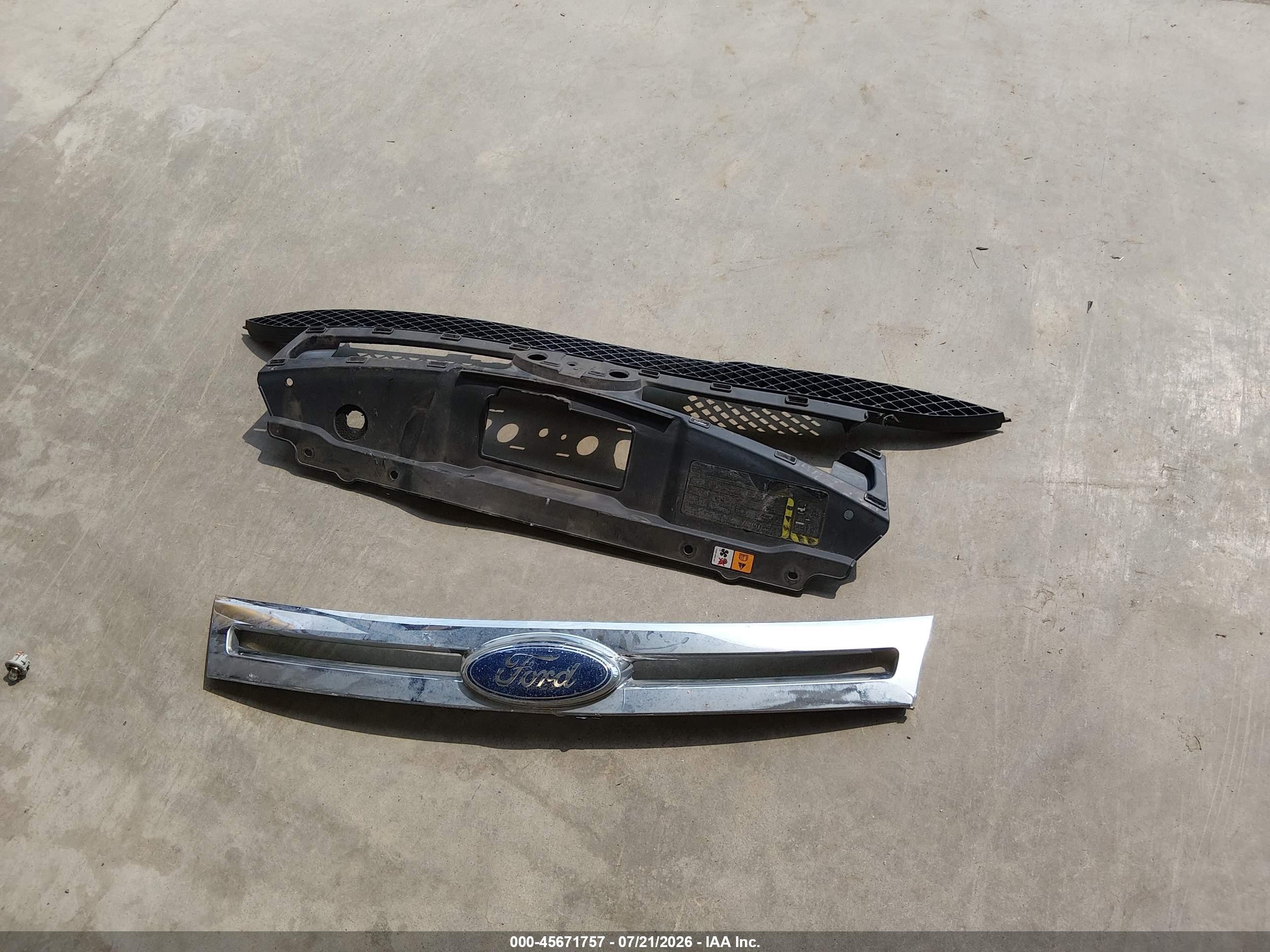 2009 Ford Focus Sel Золотой vin: 1FAHP37N19W168408