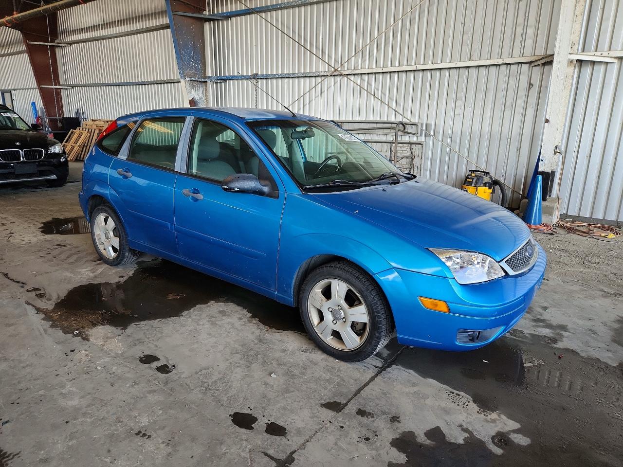 2007 Ford Focus Zx5 Blue vin: 1FAHP37N37W226340