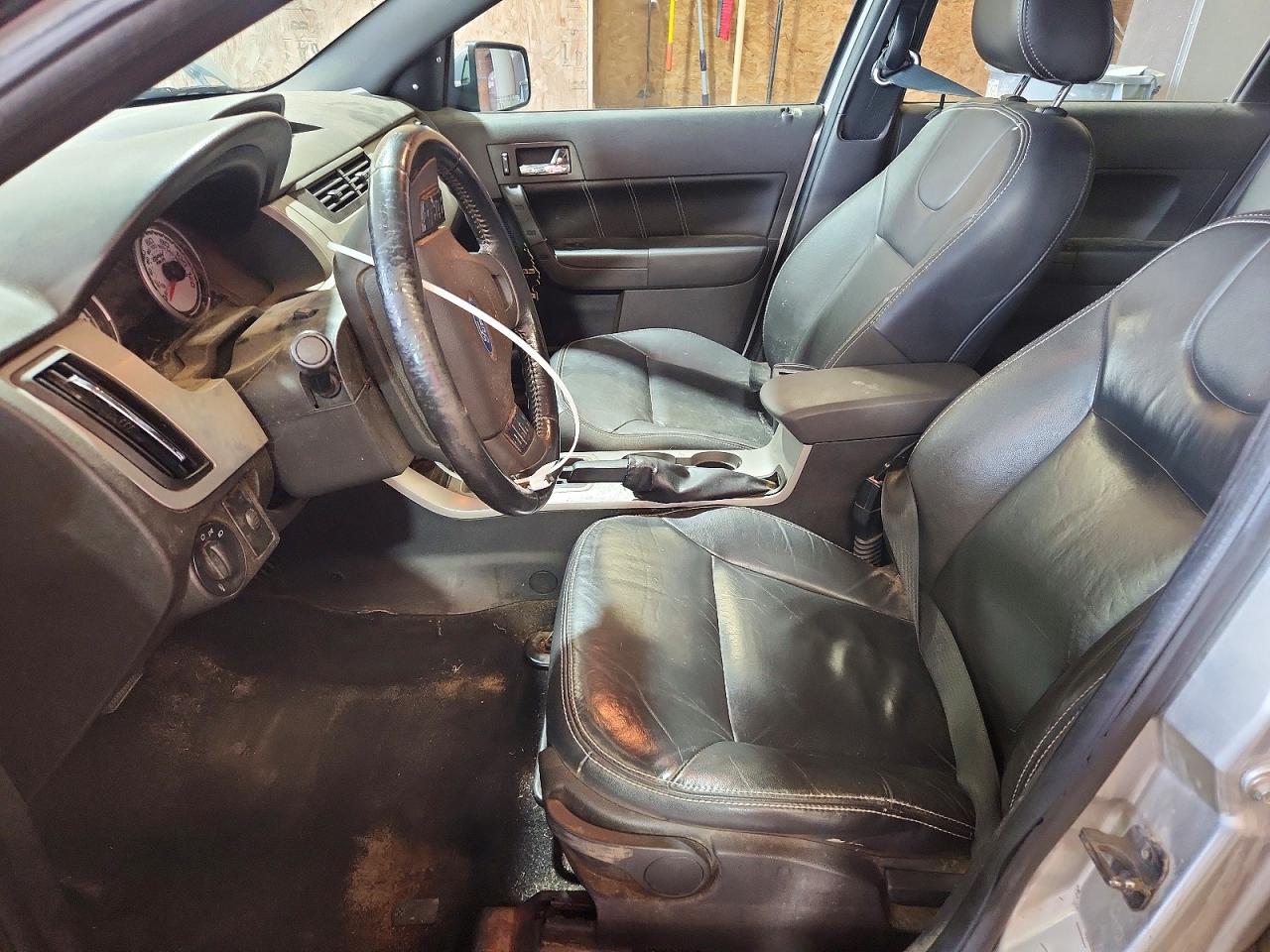 2009 Ford Focus Sel Silver vin: 1FAHP37N39W151416