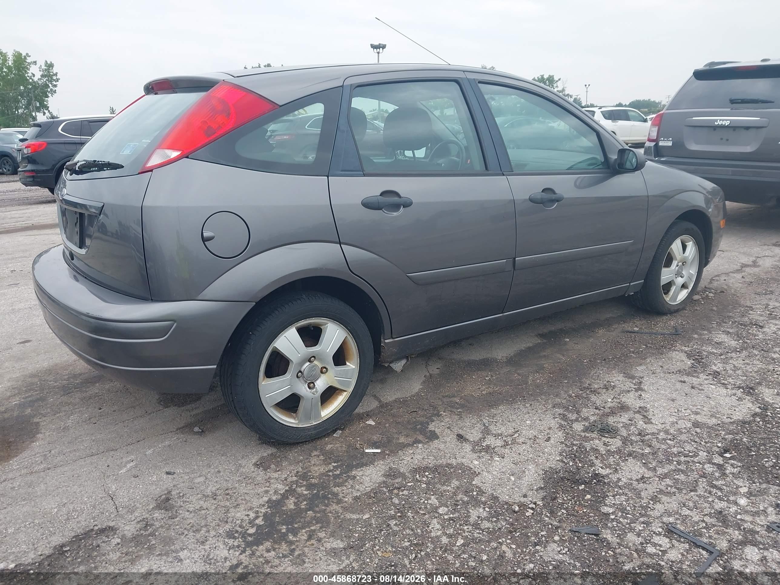 2007 Ford Focus S/se/ses Gray vin: 1FAHP37N57W146196