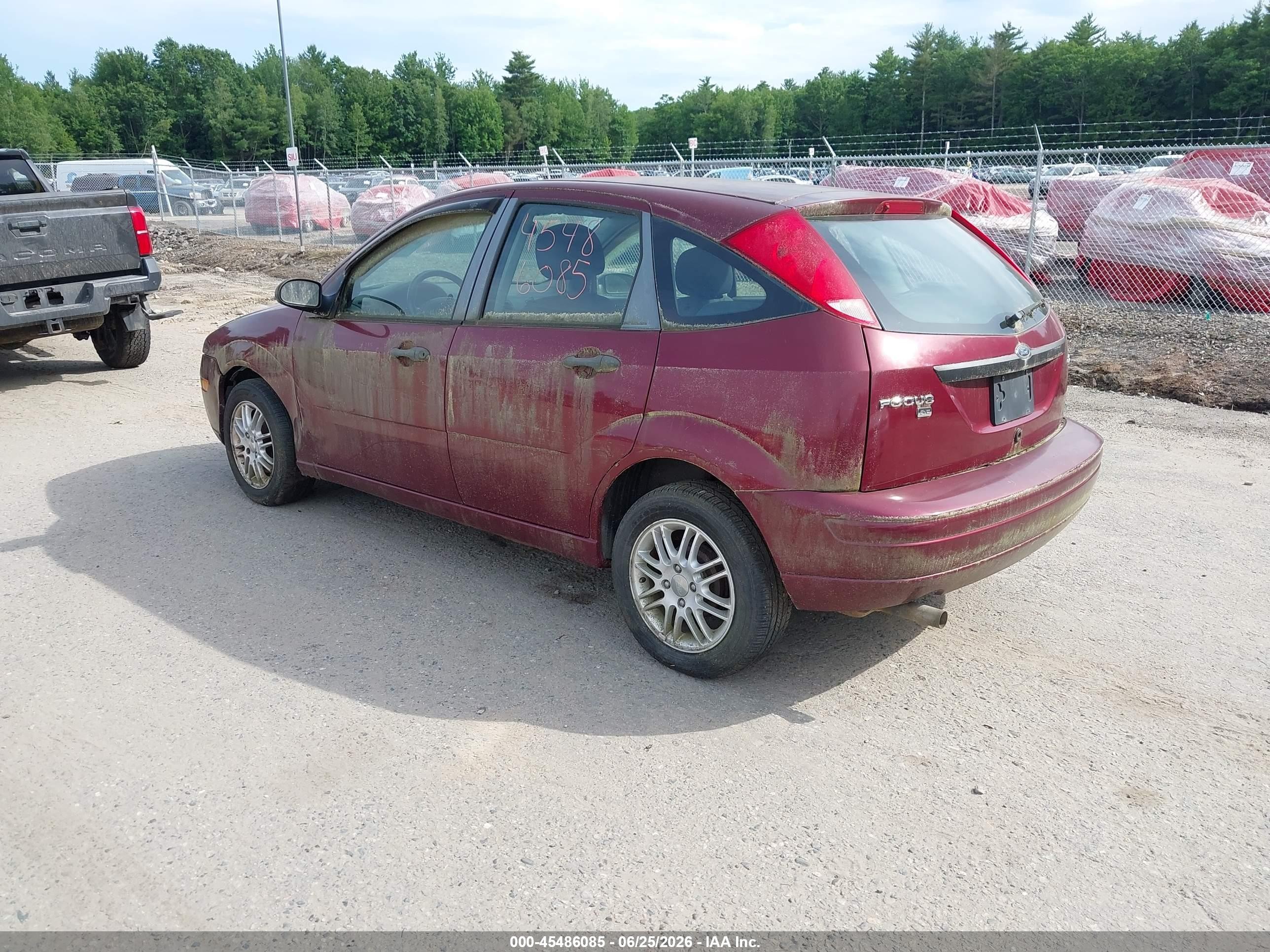 2006 Ford Focus Zx5 Темно-бордовый vin: 1FAHP37N66W239243