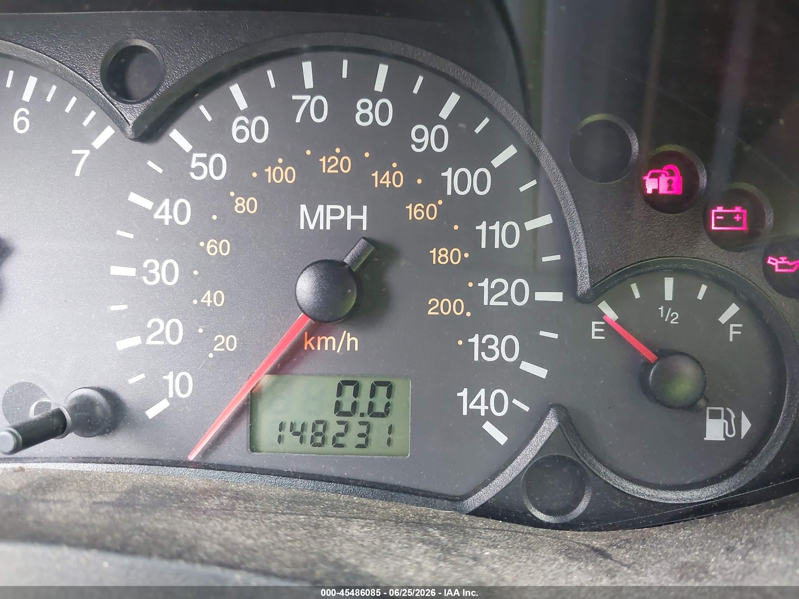 2006 Ford Focus Zx5 Темно-бордовый vin: 1FAHP37N66W239243