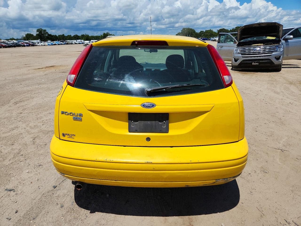 2007 Ford Focus Zx5 Yellow vin: 1FAHP37N67W274706