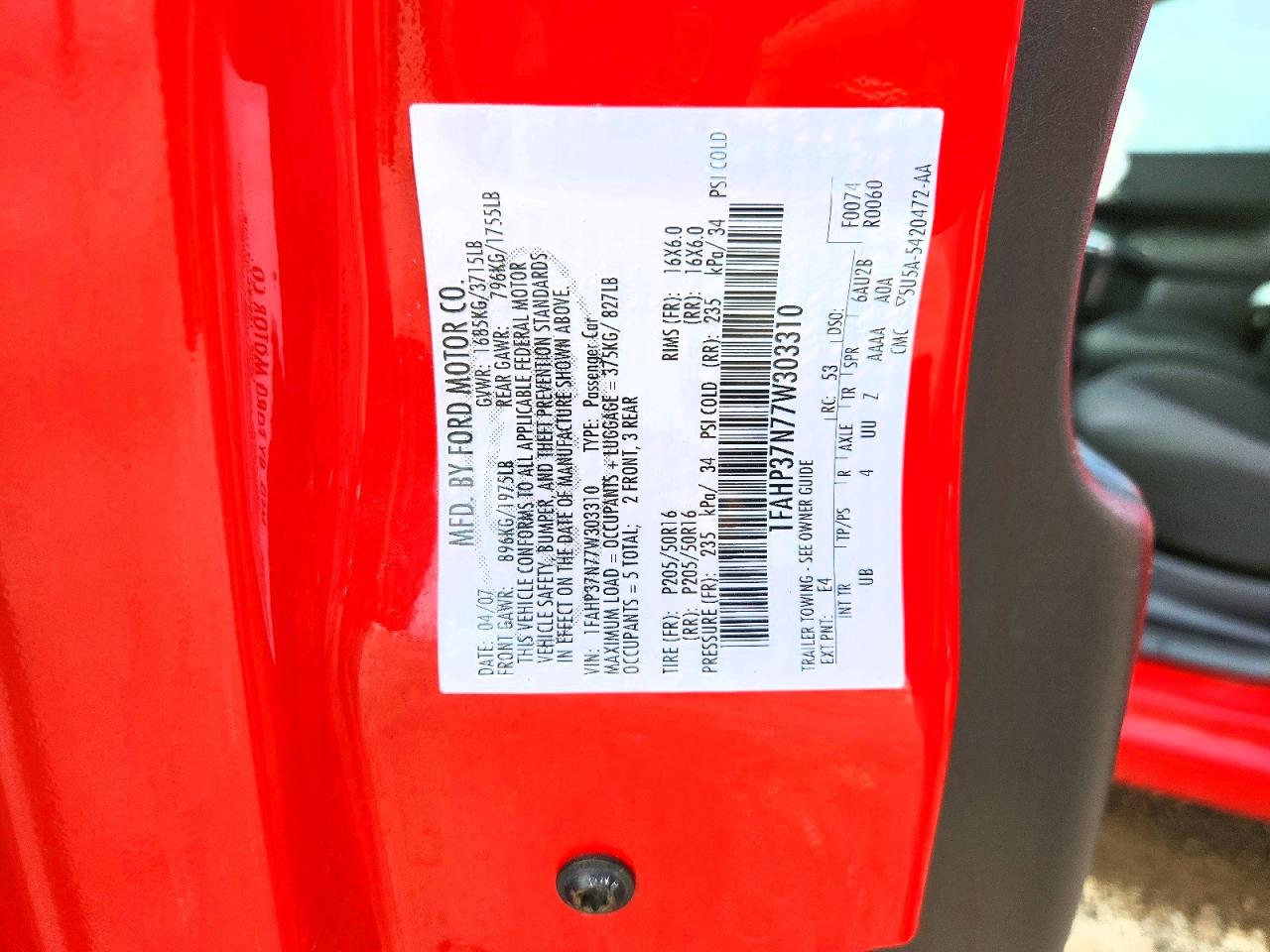 2007 Ford Focus Zx5 Red vin: 1FAHP37N77W303310