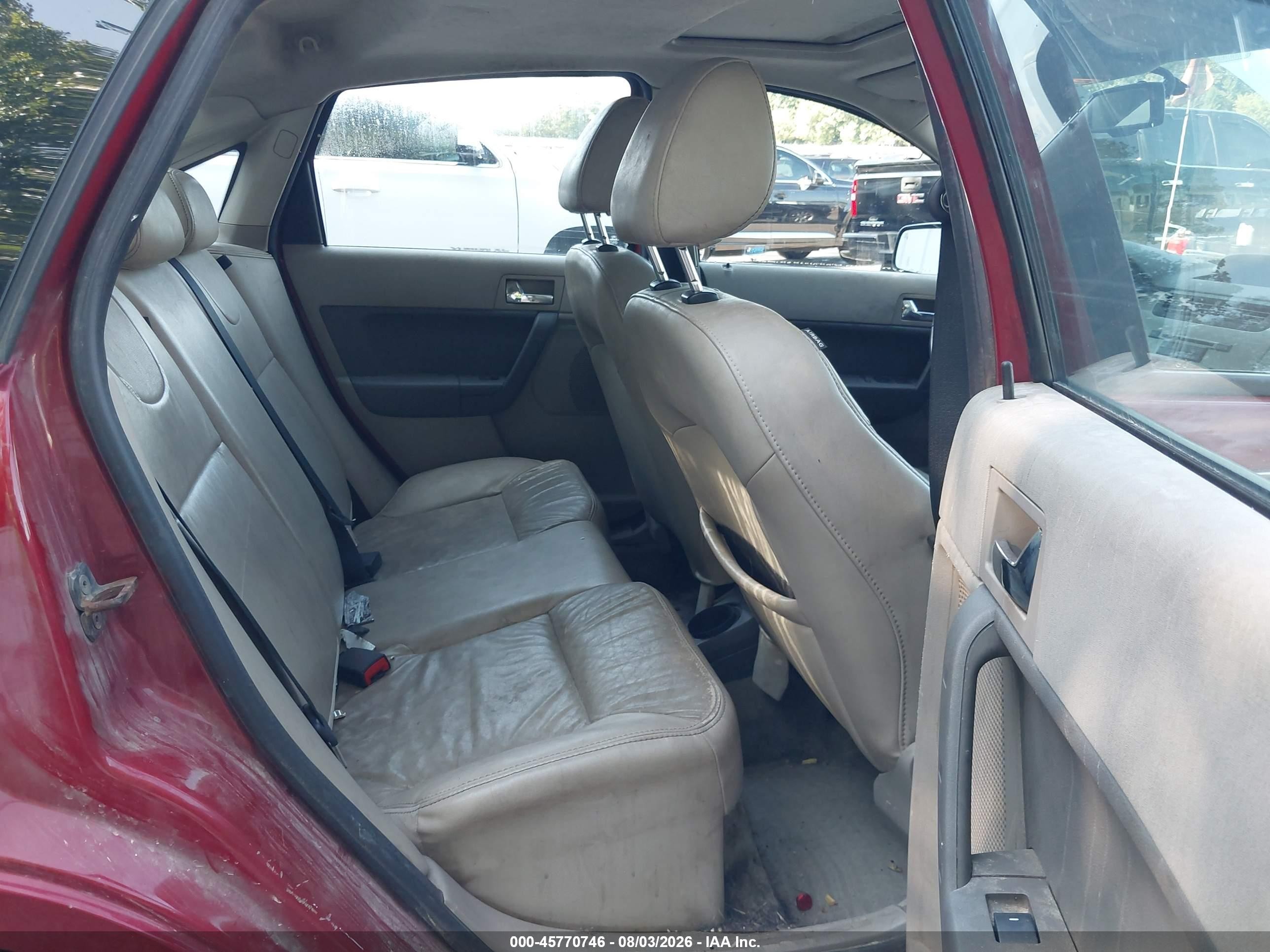 2009 Ford Focus Sel Red vin: 1FAHP37N89W127287