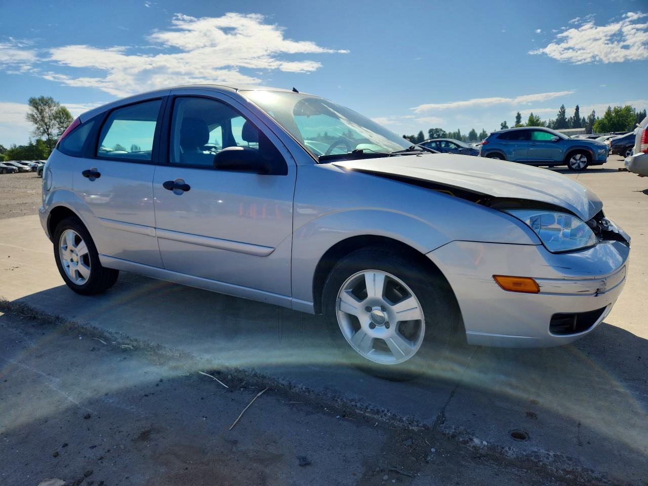 2007 Ford Focus Zx5 Серебряный vin: 1FAHP37N97W230716
