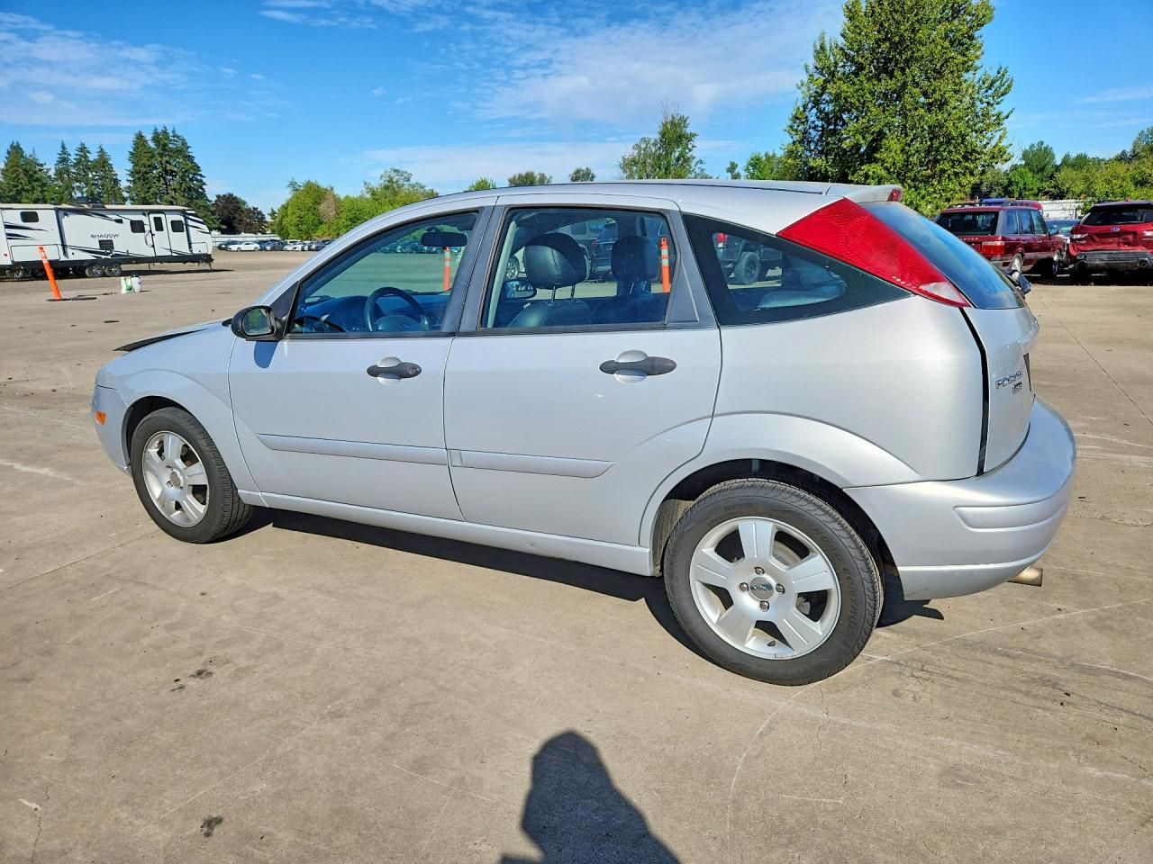 2007 Ford Focus Zx5 Серебряный vin: 1FAHP37N97W230716