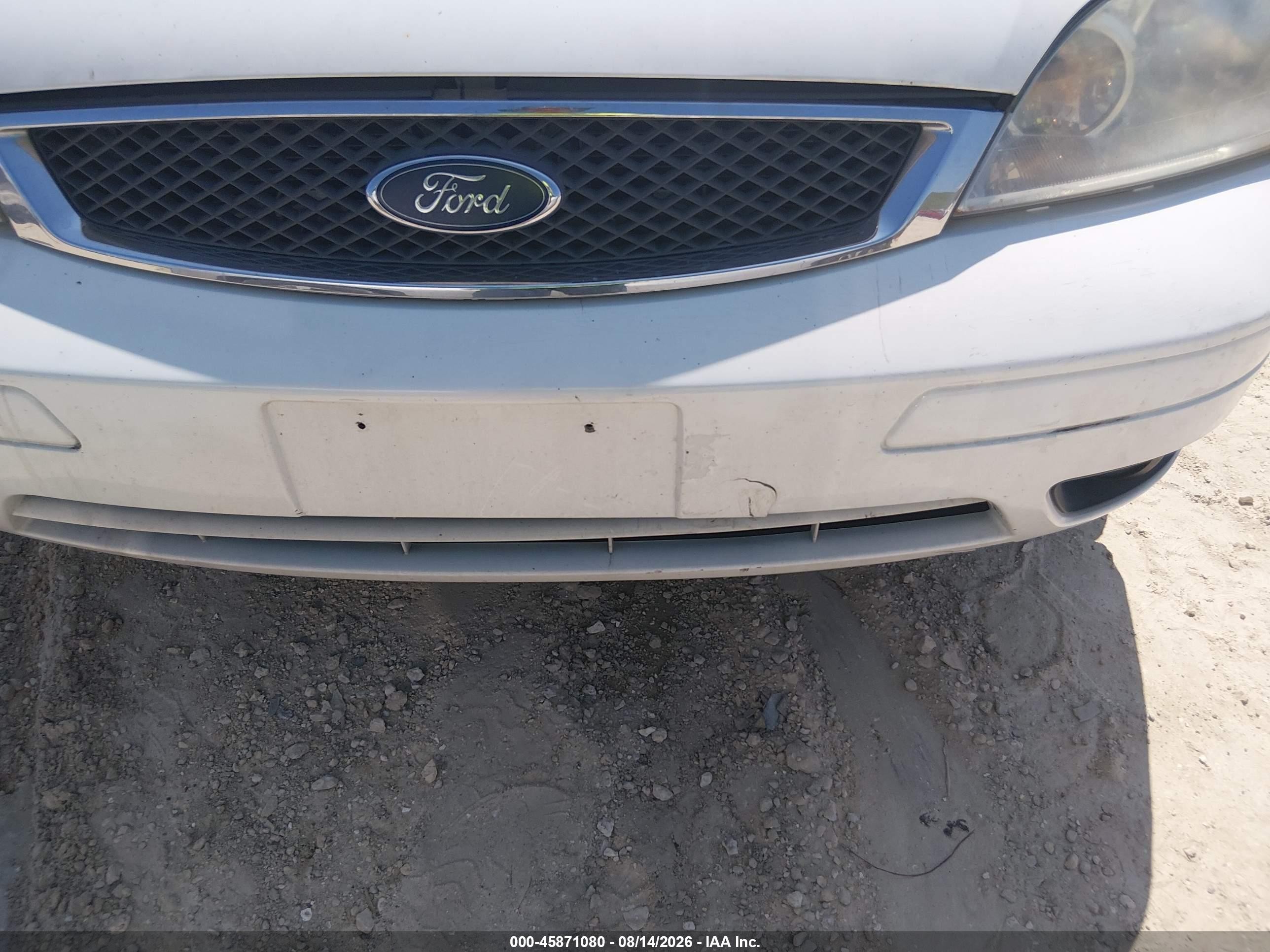 2007 Ford Focus S/se/ses Белый vin: 1FAHP37N97W262274