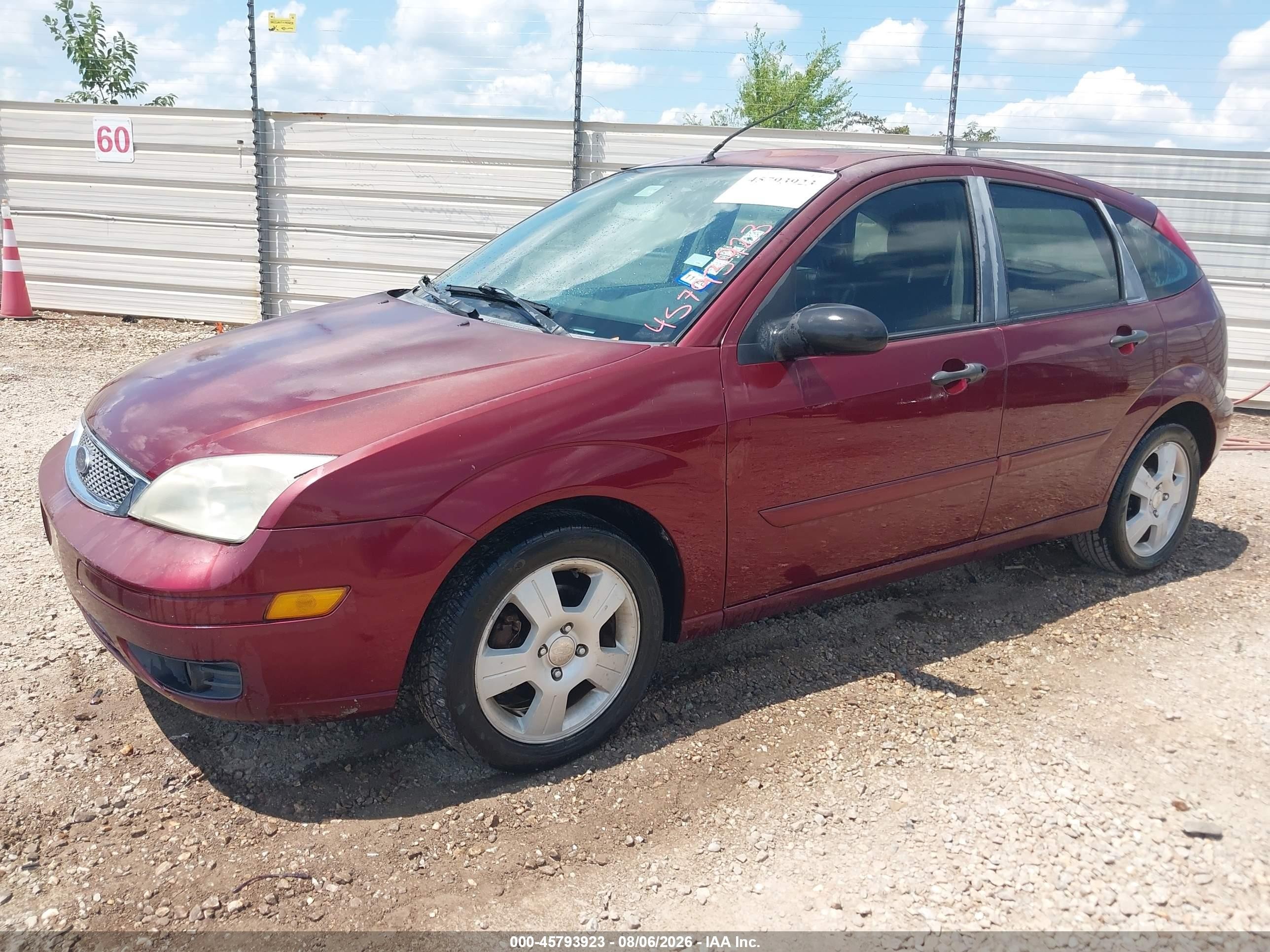 2007 Ford Focus S/se/ses Maroon vin: 1FAHP37NX7W347382