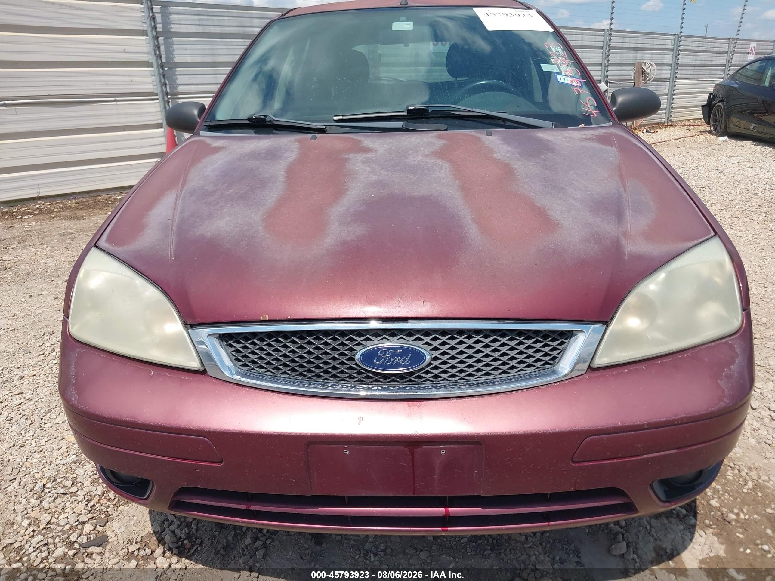 2007 Ford Focus S/se/ses Maroon vin: 1FAHP37NX7W347382