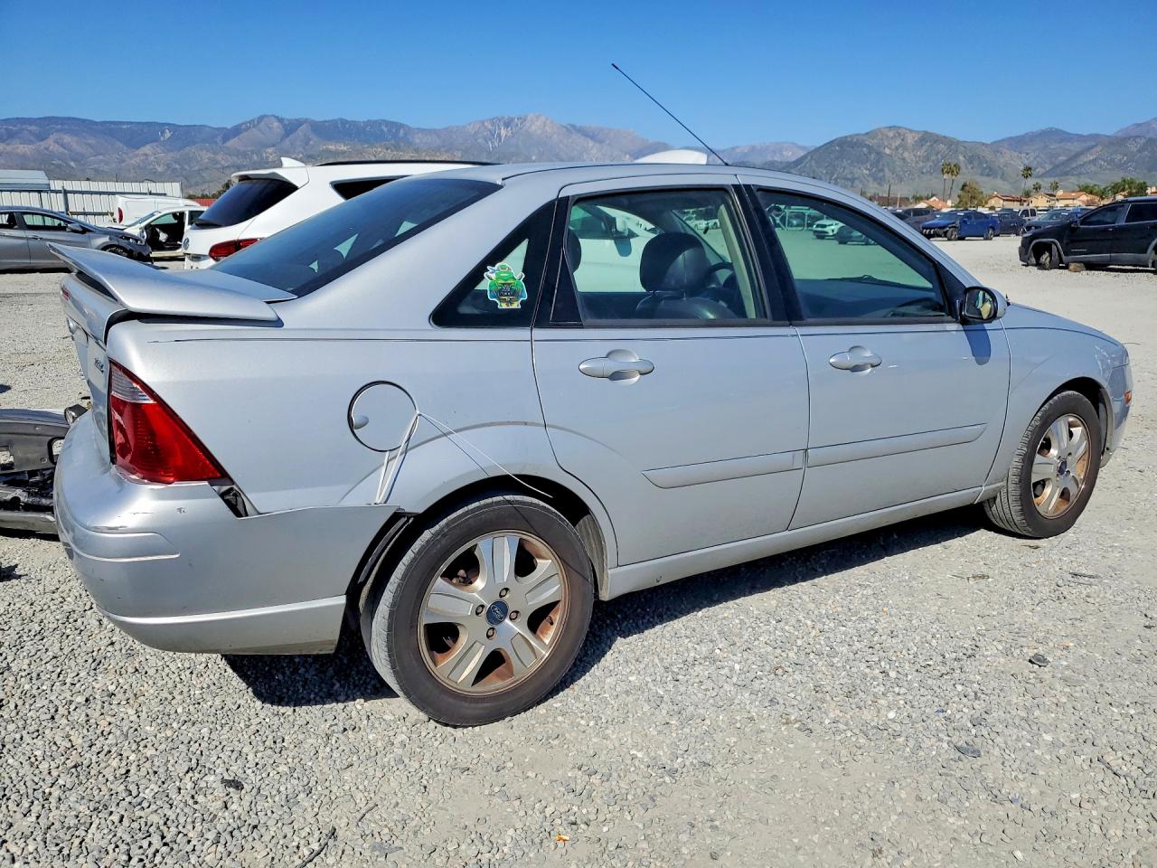 2005 Ford Focus Zx4 St Silver vin: 1FAHP38Z05W234765