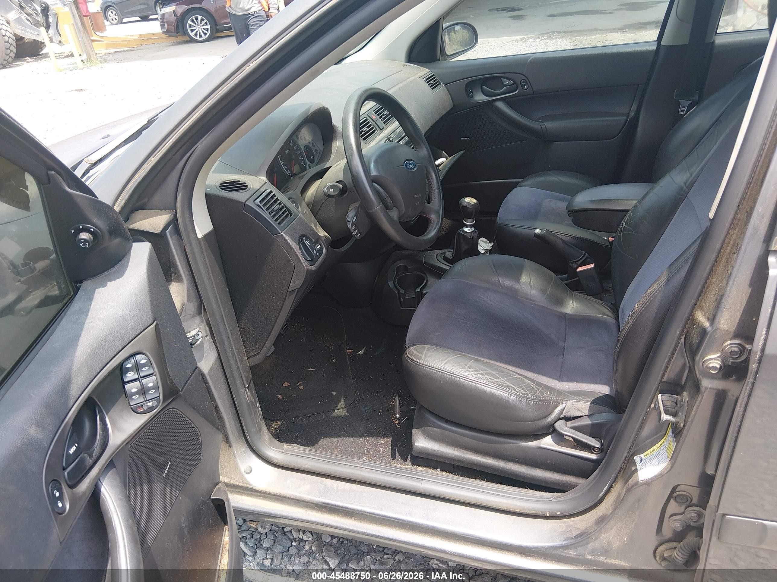 2007 Ford Focus St Gray vin: 1FAHP38Z87W225024