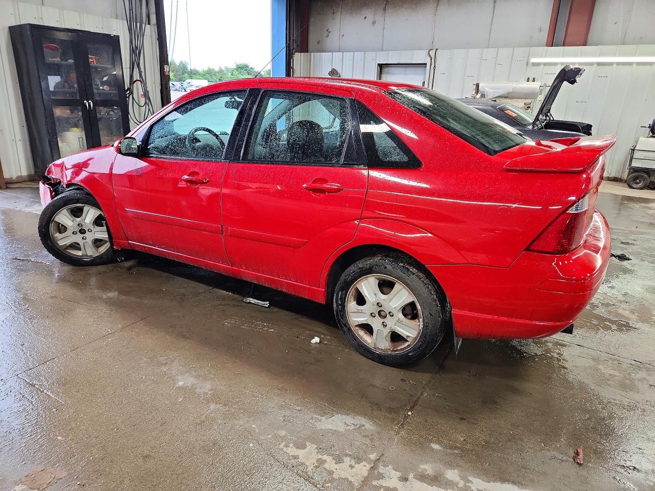 2007 Ford Focus St Red vin: 1FAHP38Z87W288849