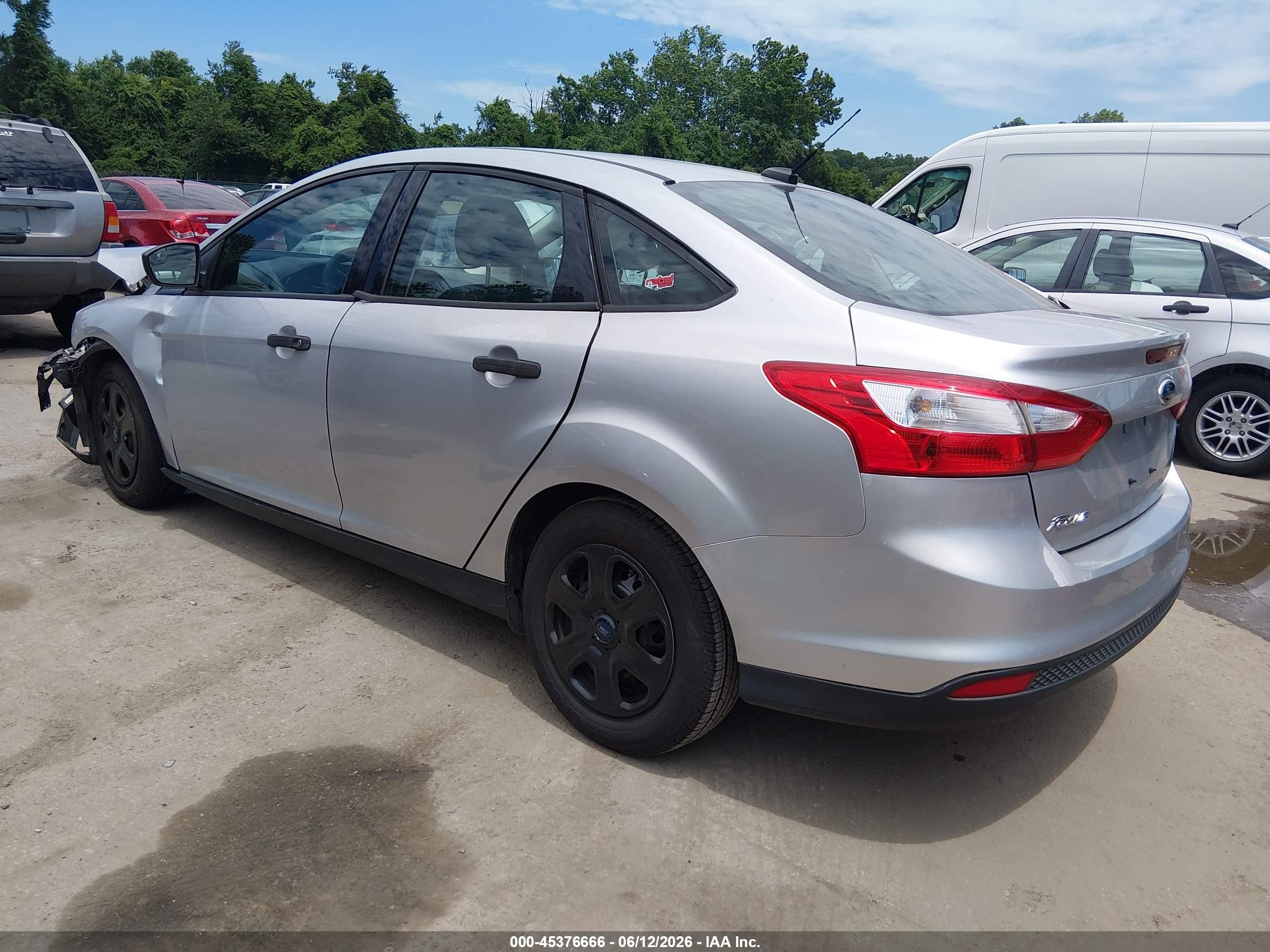 2012 Ford Focus S Silver vin: 1FAHP3E21CL404489