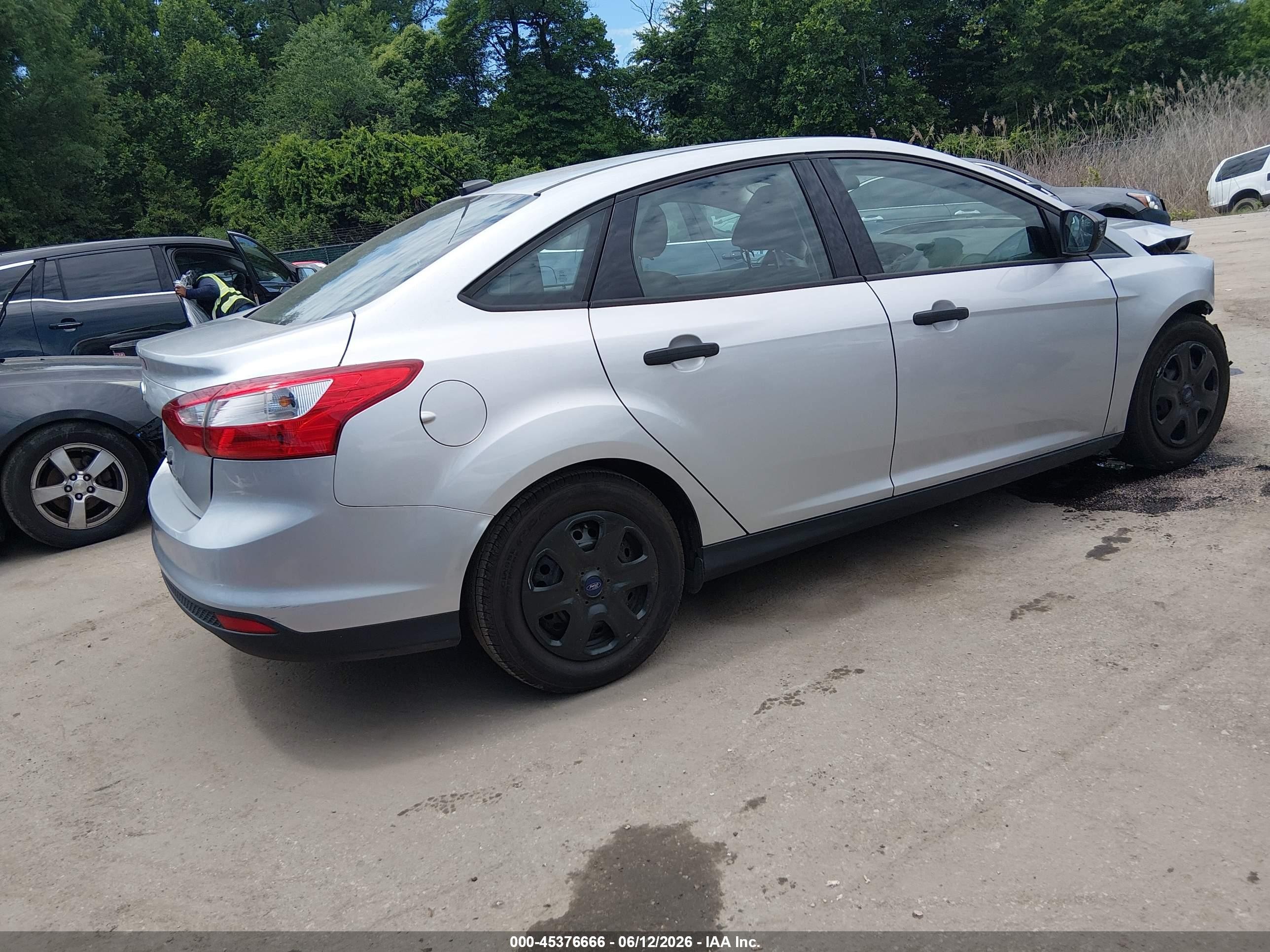2012 Ford Focus S Silver vin: 1FAHP3E21CL404489