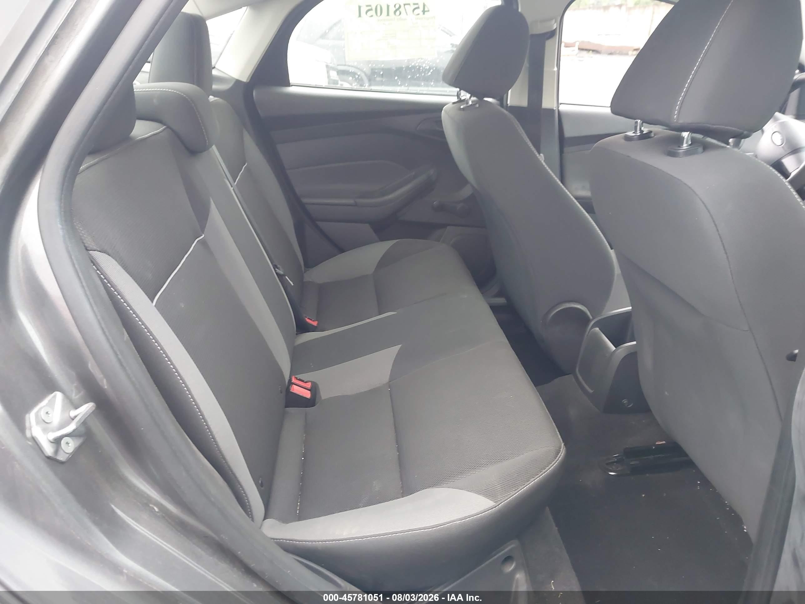 2012 Ford Focus S Silver vin: 1FAHP3E21CL407473