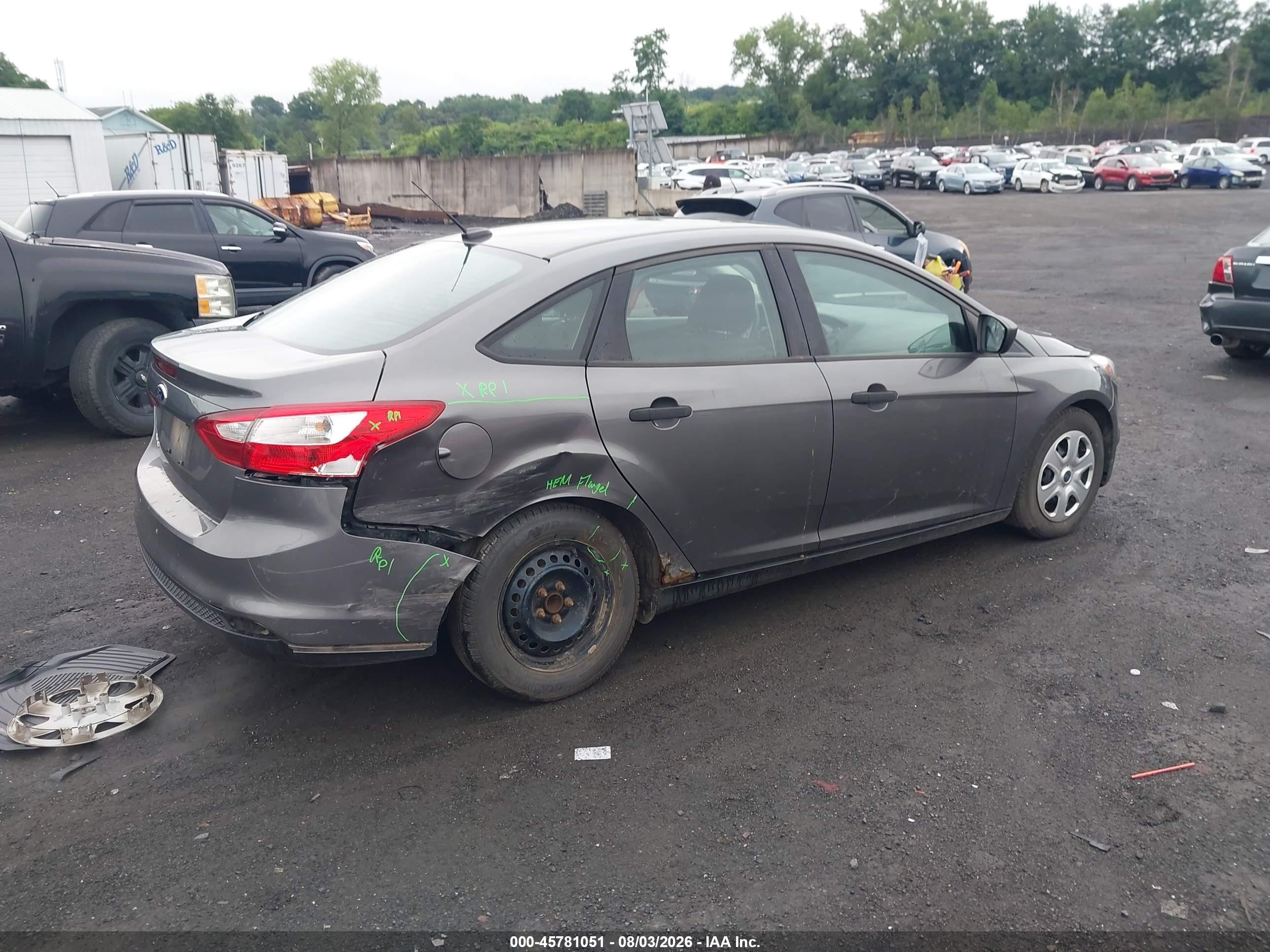 2012 Ford Focus S Silver vin: 1FAHP3E21CL407473
