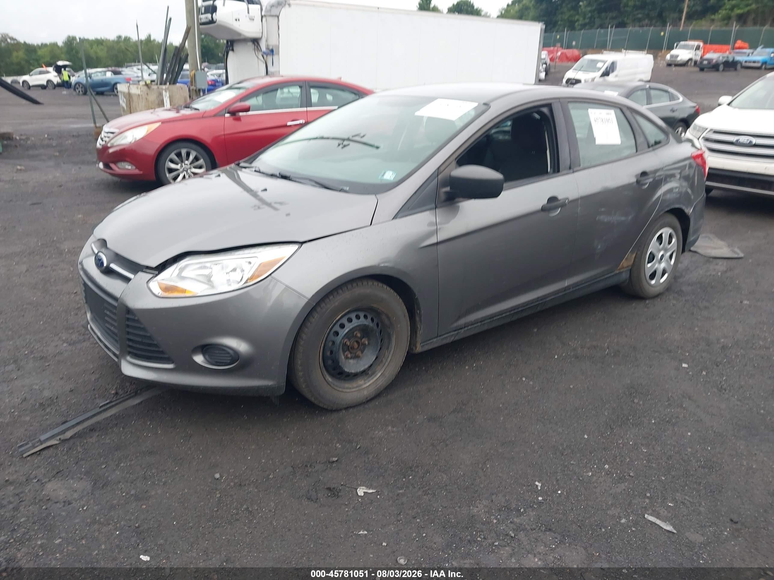 2012 Ford Focus S Silver vin: 1FAHP3E21CL407473