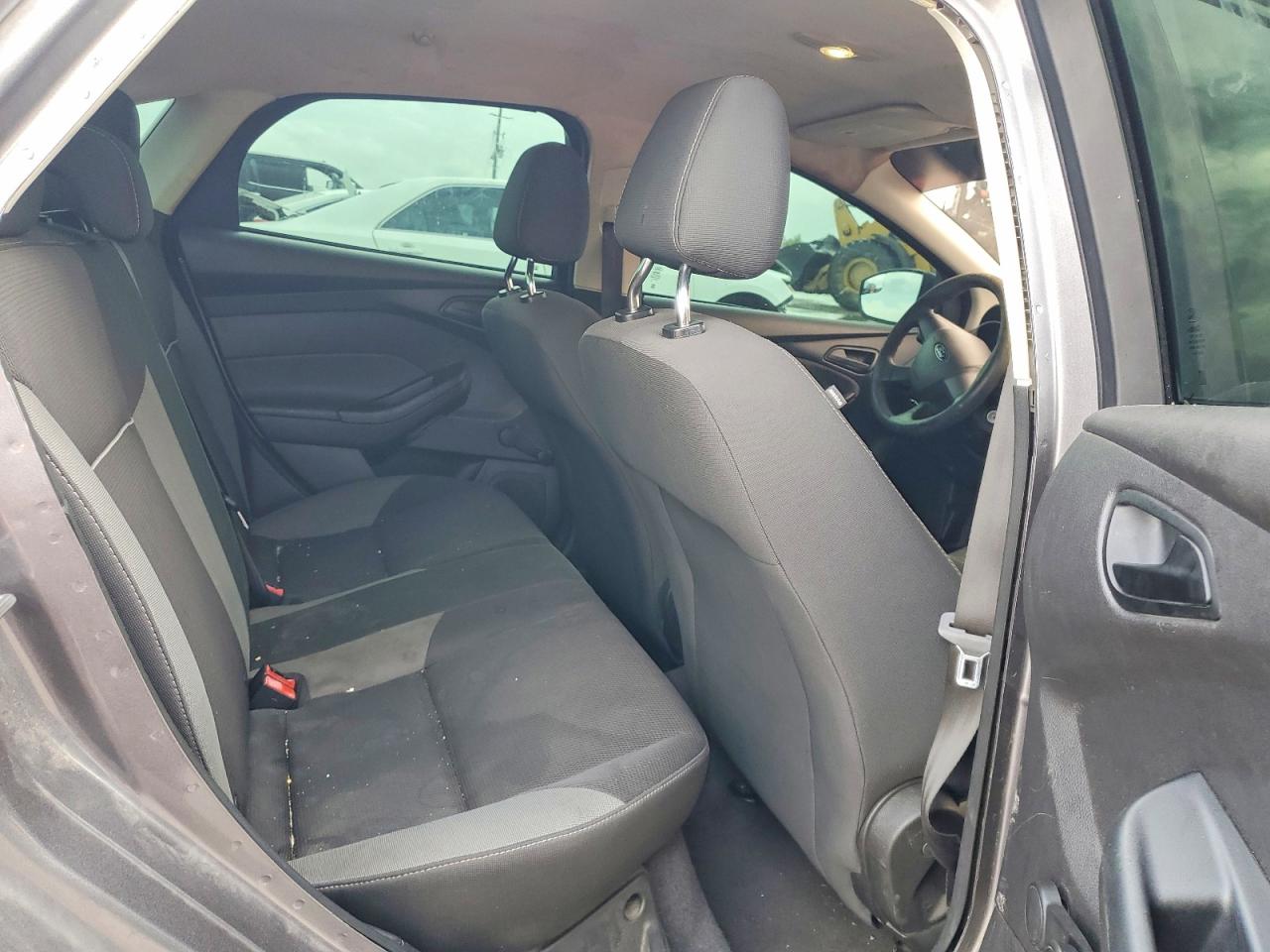 2012 Ford Focus S Gray vin: 1FAHP3E23CL167360