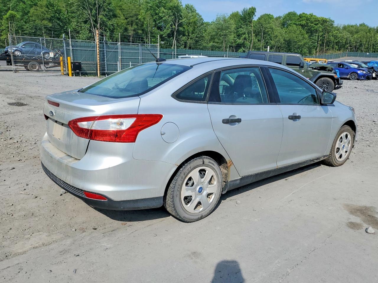 2012 Ford Focus S Silver vin: 1FAHP3E23CL182344